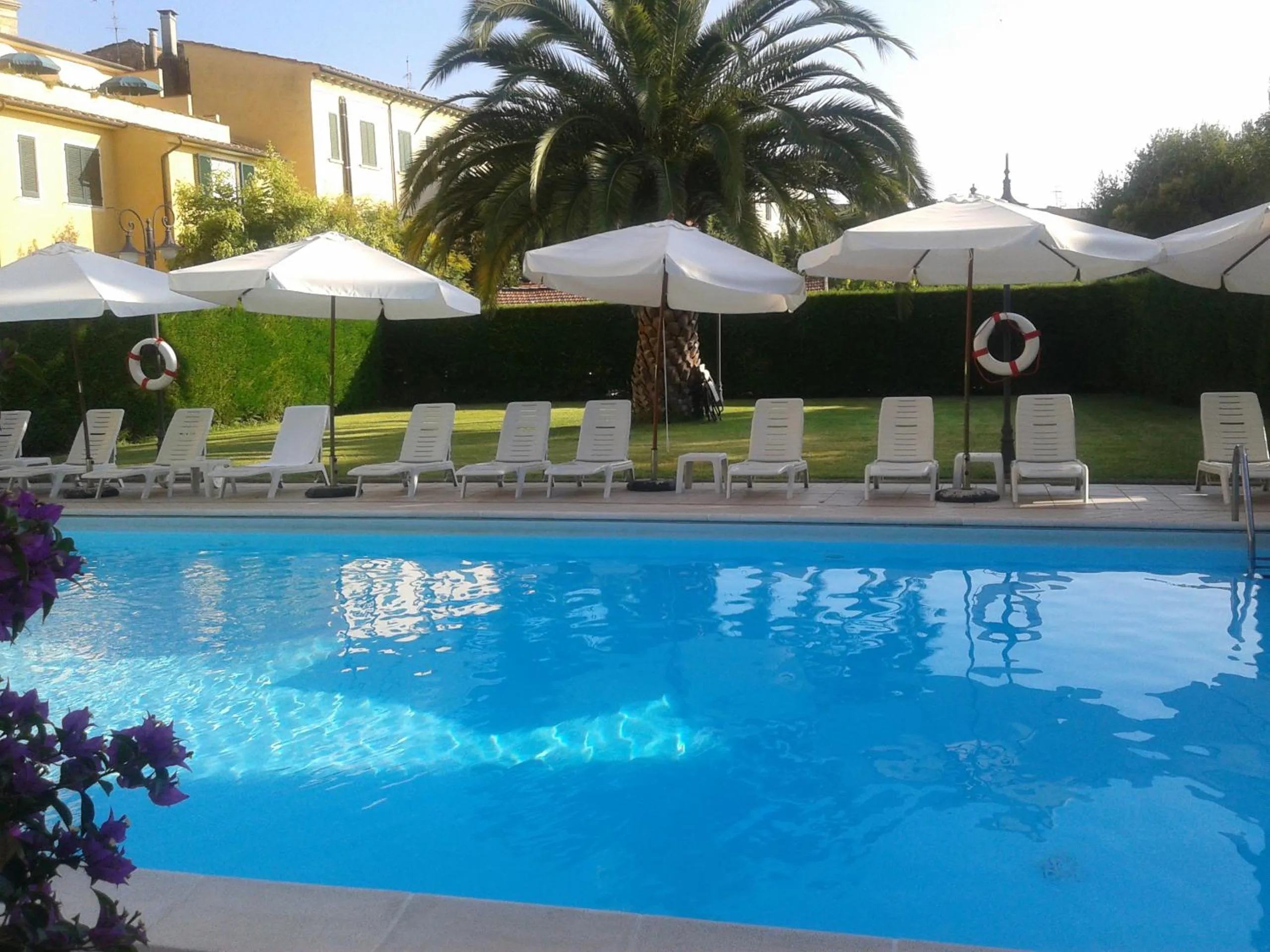 Swimming pool in Albergo Roma