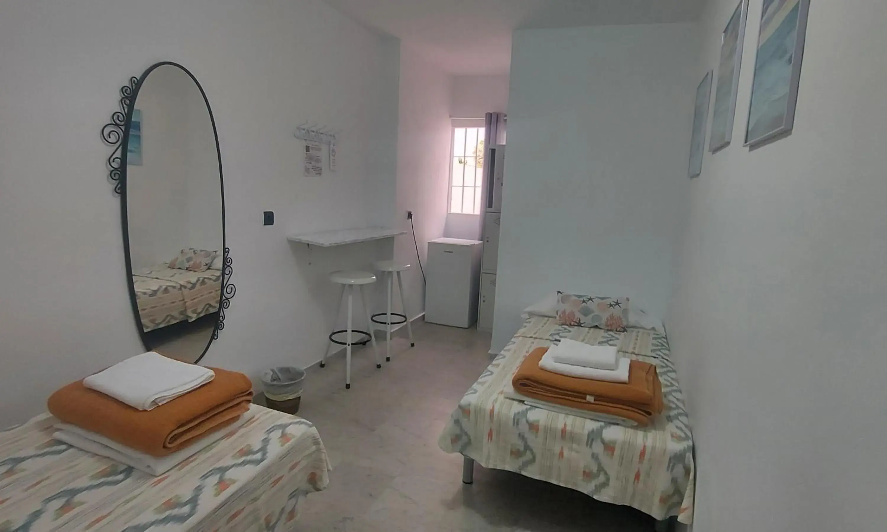 Economy Twin Room in Coordenadas Ibiza Economy Twin Room in Coordenadas Ibiza