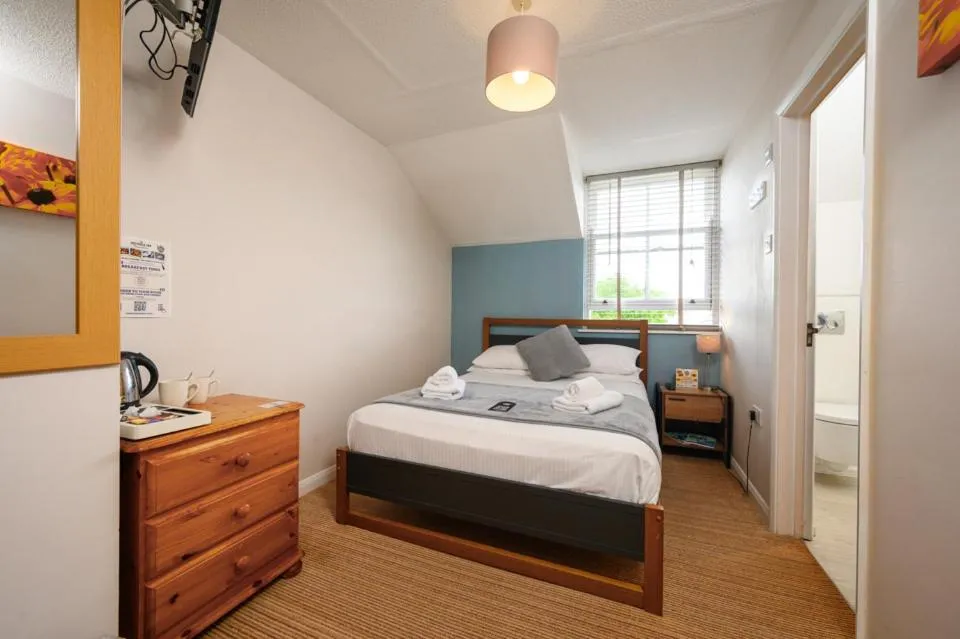 Bedroom, Bed in The Victoria Inn