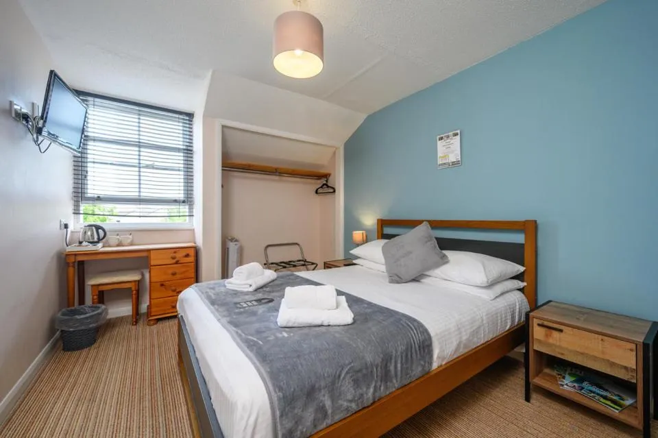 Bedroom, Bed in The Victoria Inn