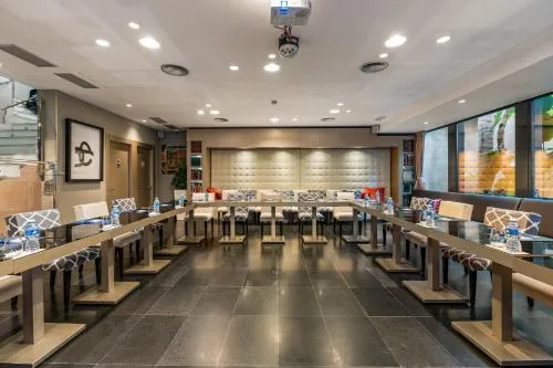 Hotel Indigo Barcelona - Plaza Catalunya 4Sup by IHG