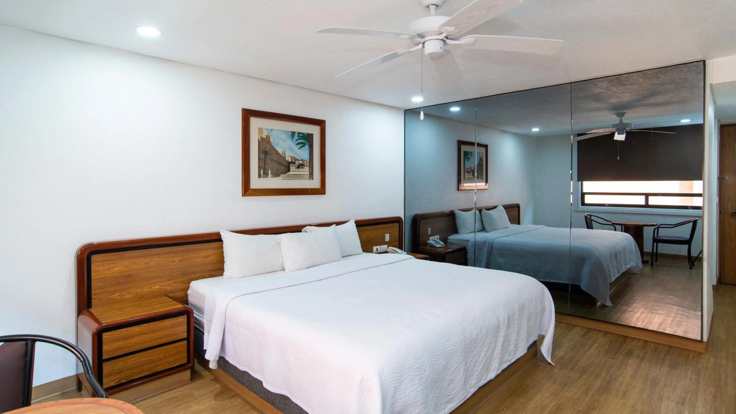 Bed in Hotel San Lucas