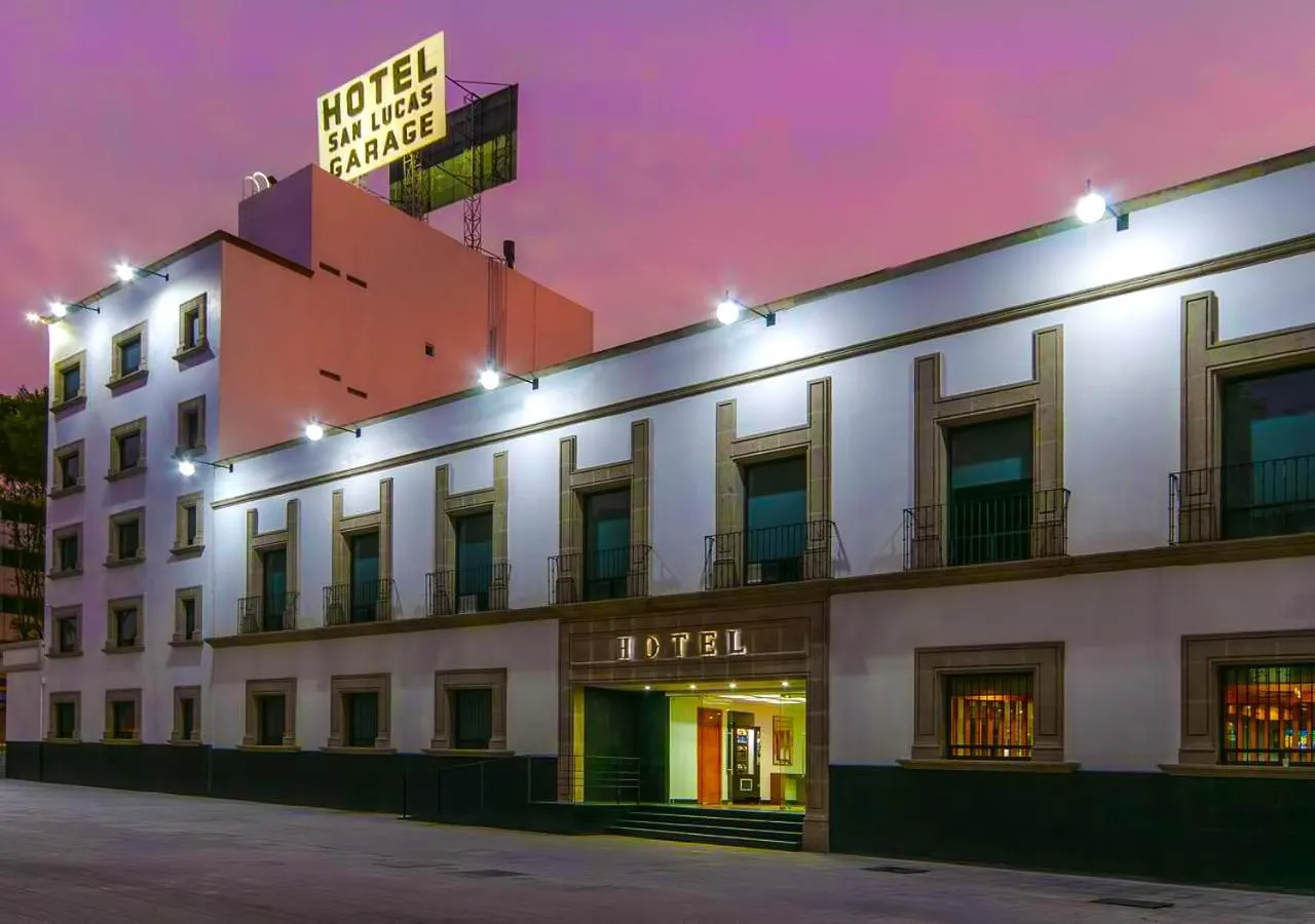 Facade/entrance in Hotel San Lucas