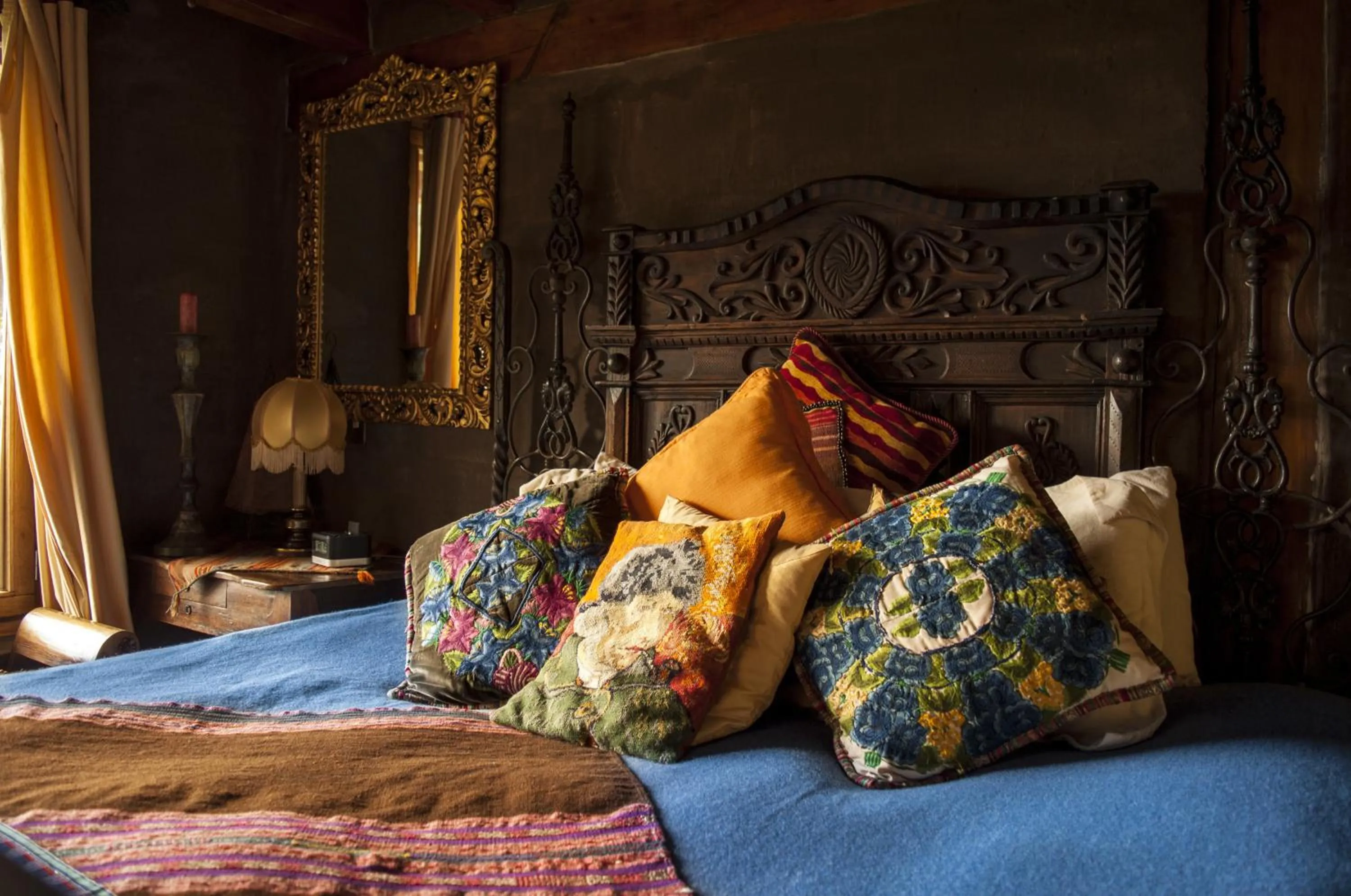 Decorative detail, Bed in Hacienda Rumiloma