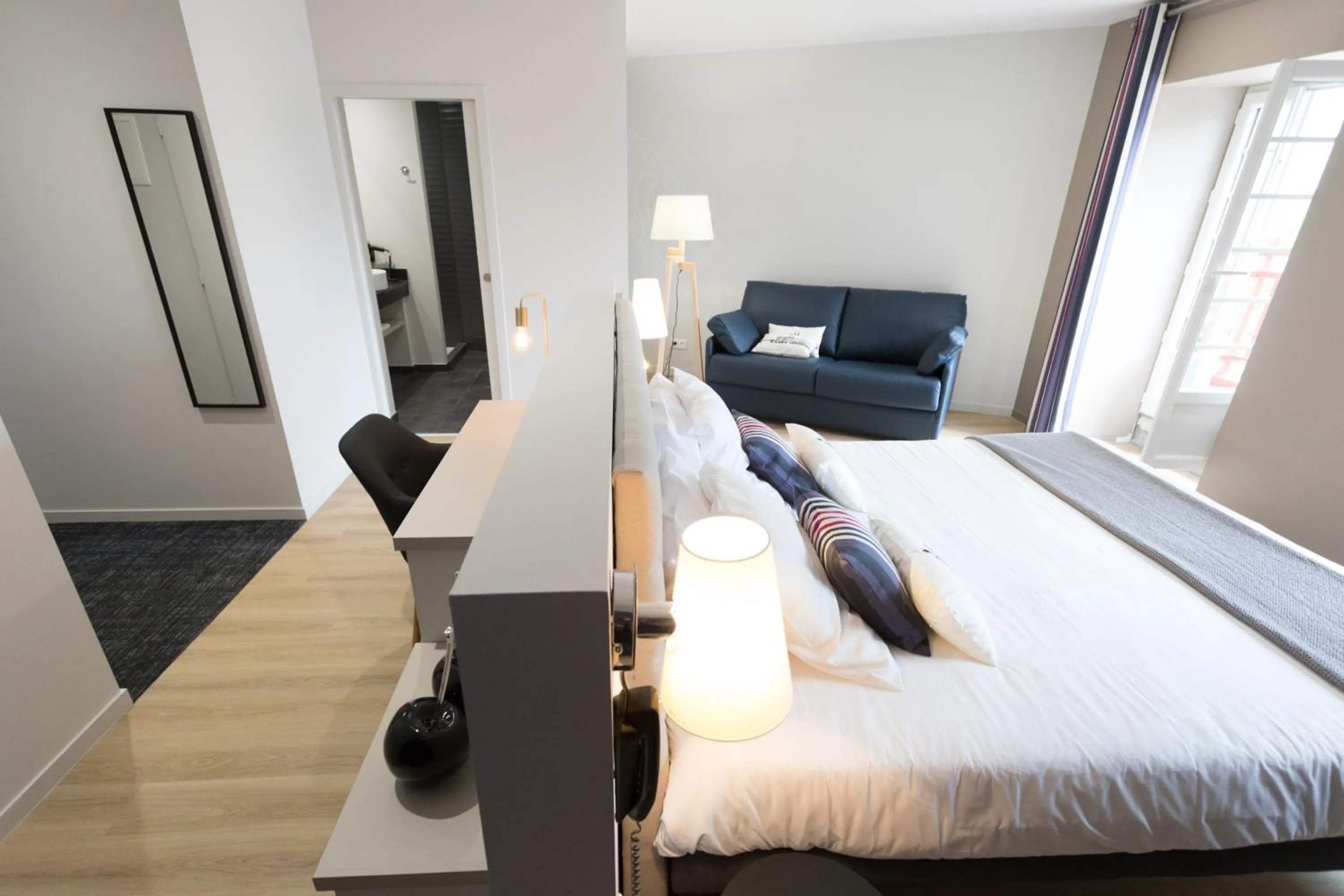 Deluxe Double Room in Hotel Restaurant du Fronton - Maison Bonnet