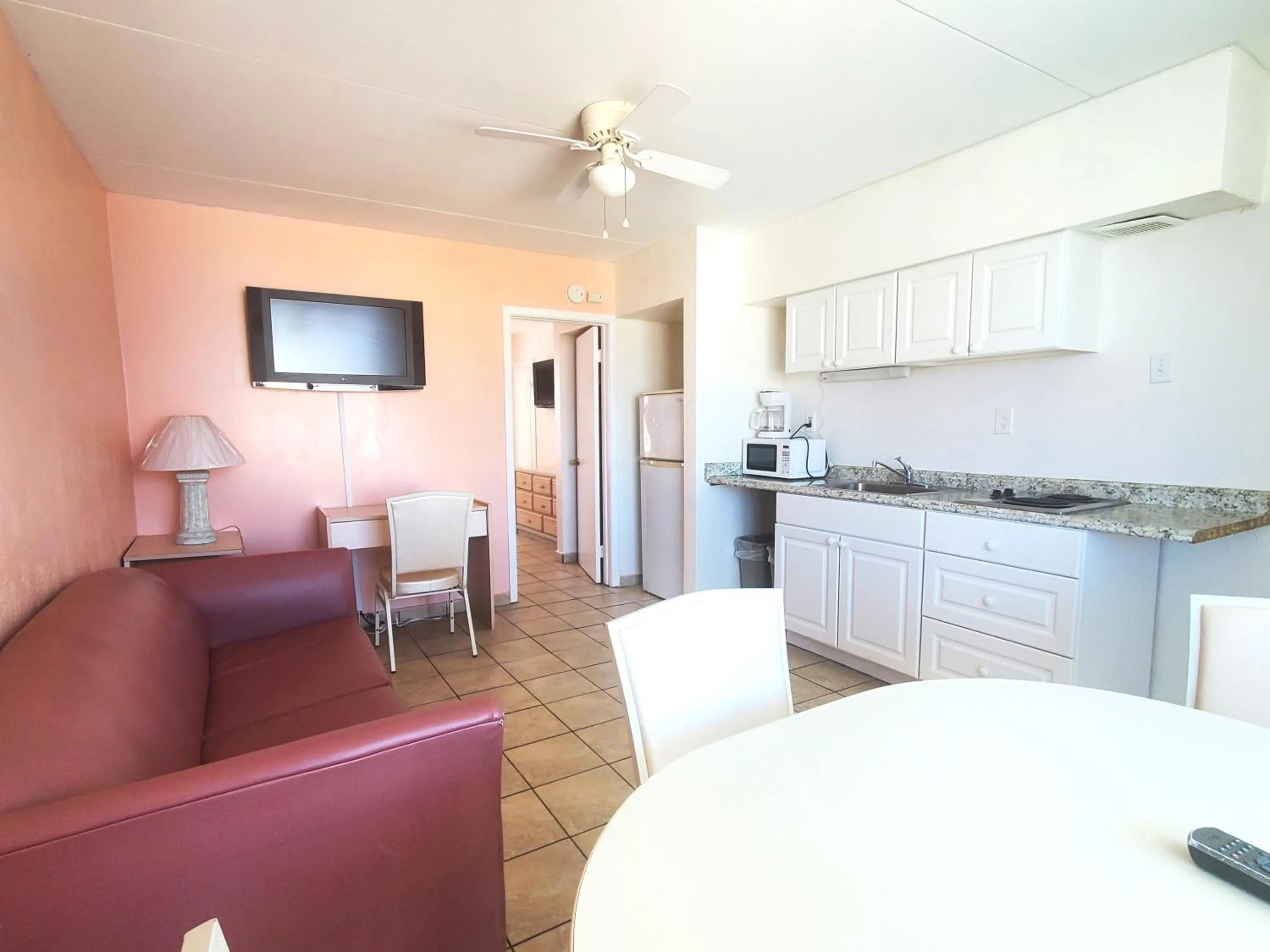 Caprice Motel - Wildwood