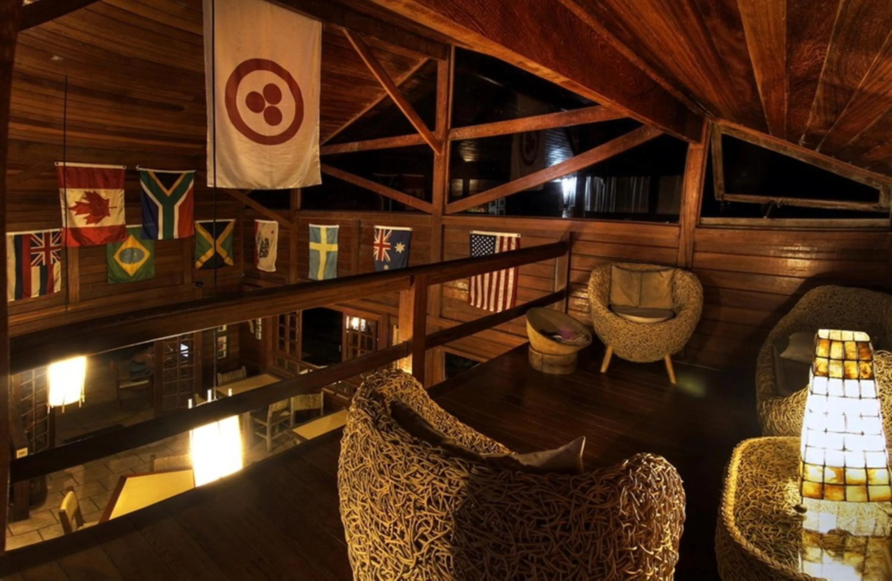 Communal lounge/ TV room in Pousada Treze Luas