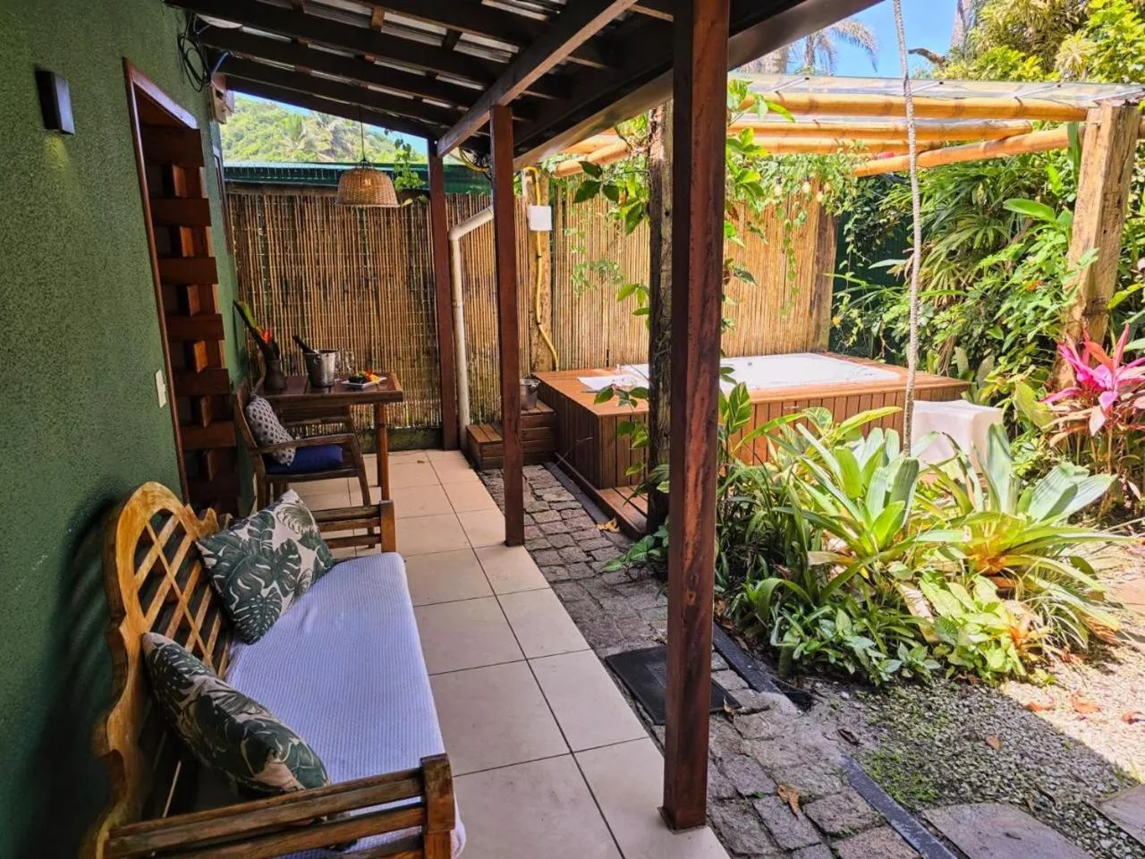 Patio in Pousada Treze Luas