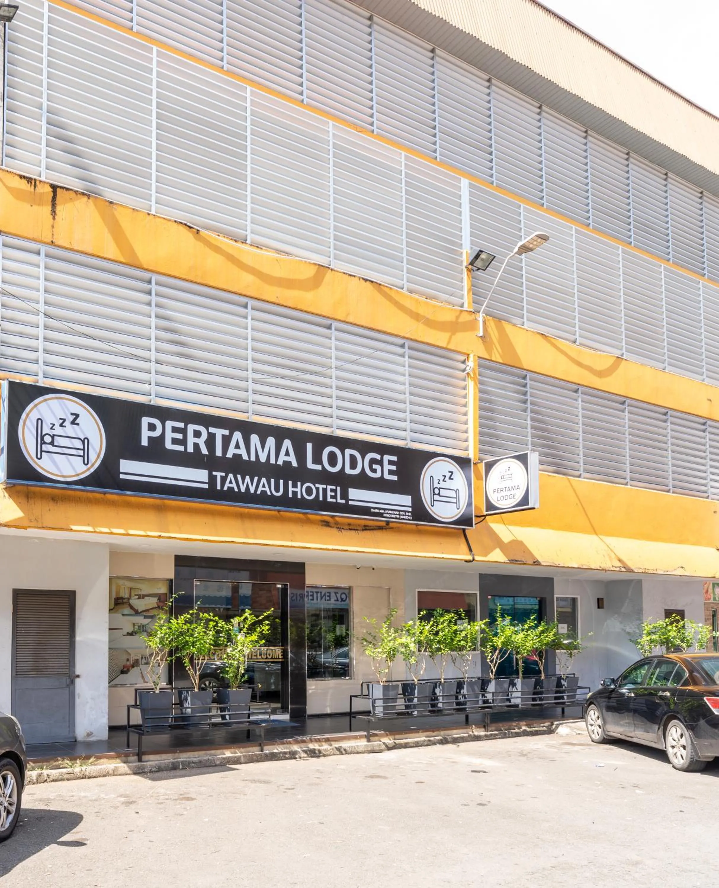 Property building in Pertama Lodge