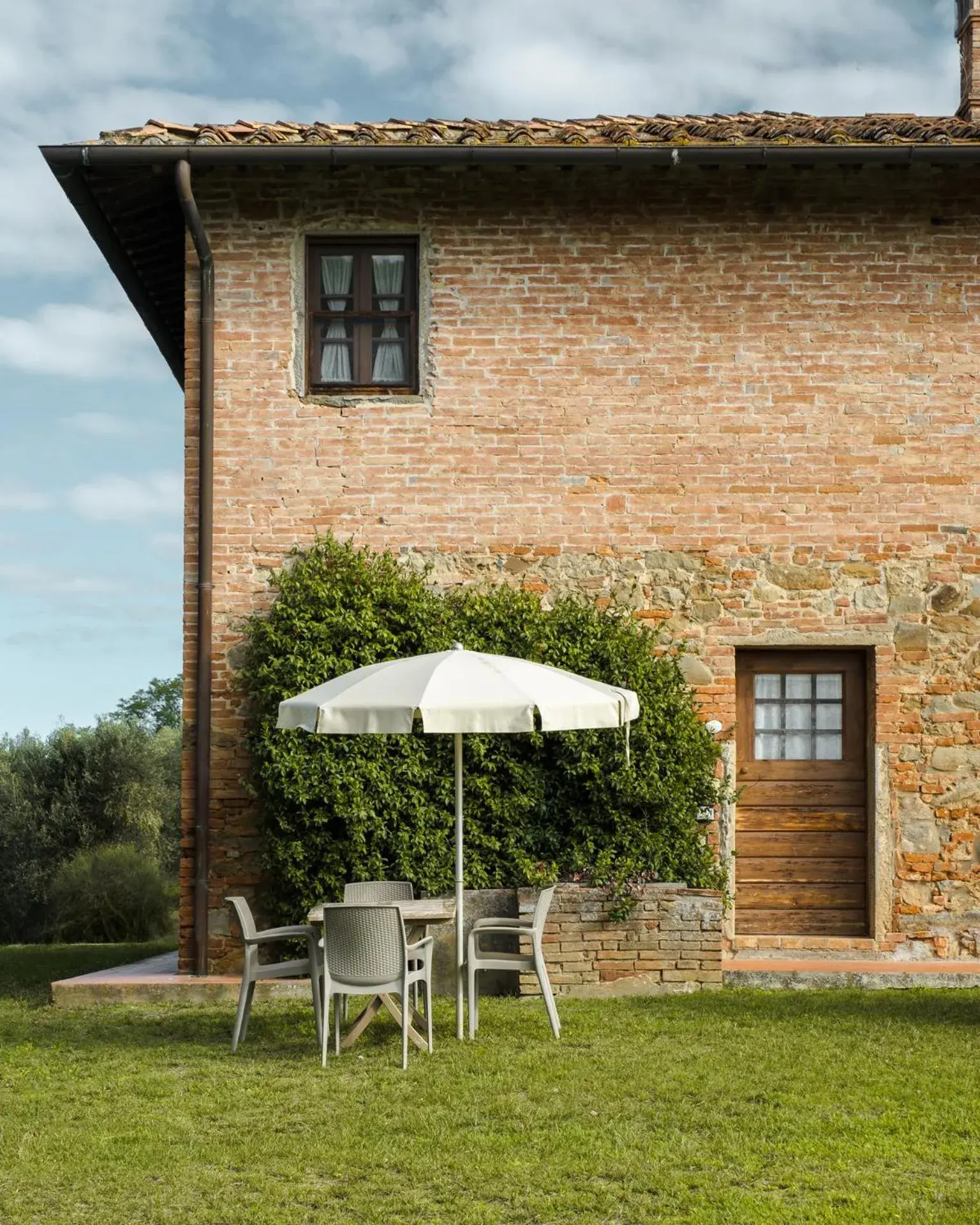 Two-Bedroom Superior Apartment in Fattoria di Colleoli Two-Bedroom Superior Apartment in Fattoria di Colleoli
