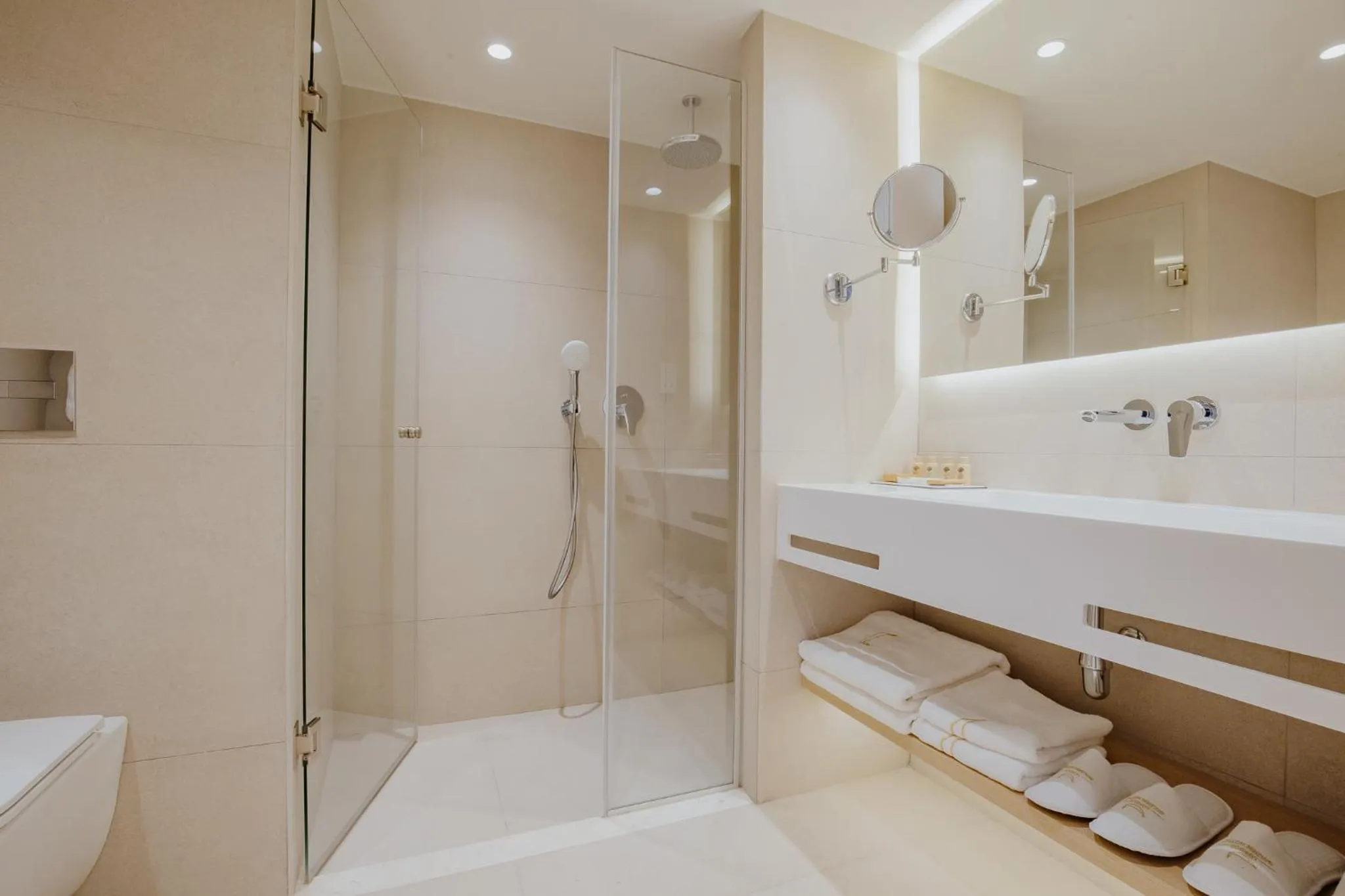 Bathroom in Golden Coast Beach Hotel