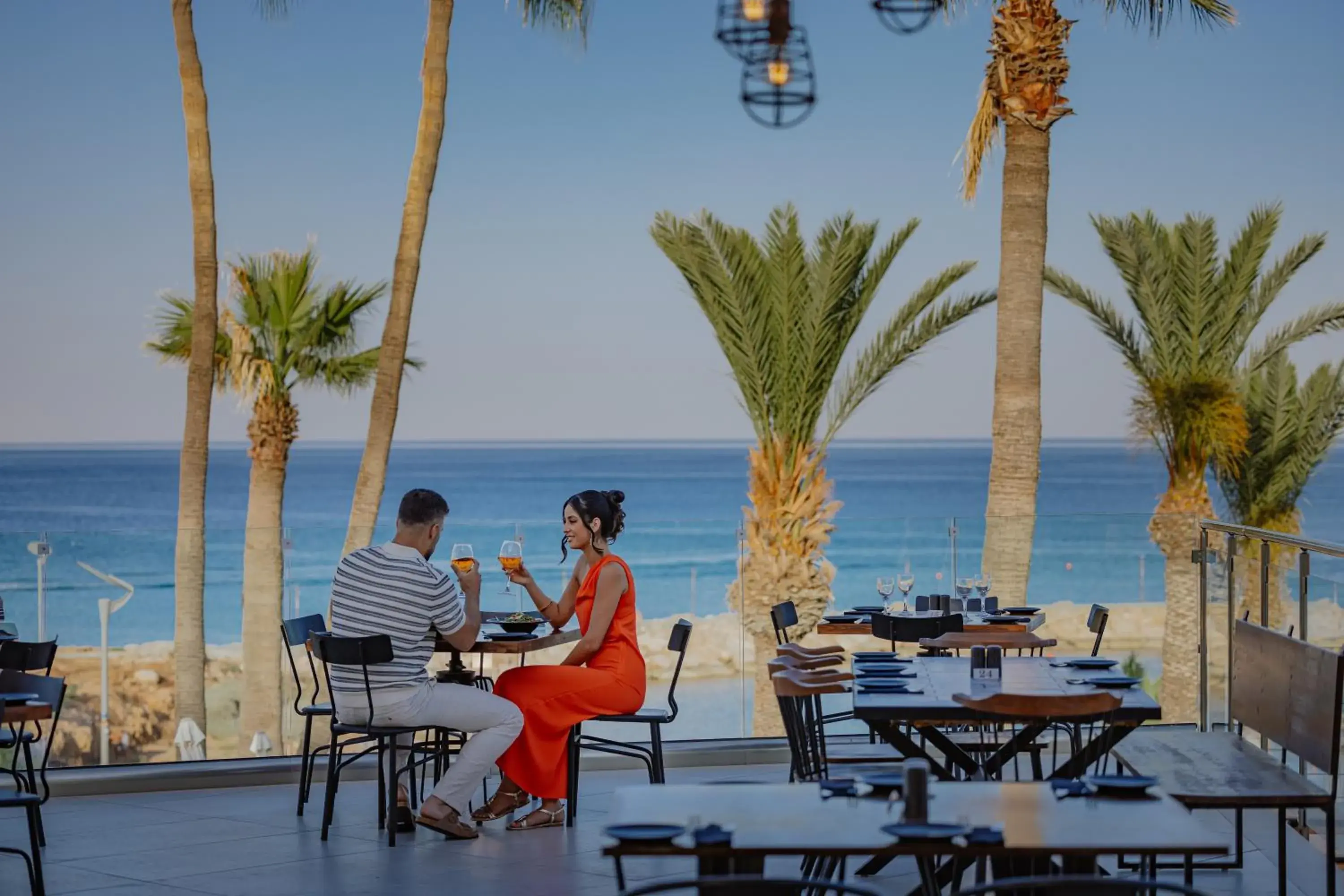 Restaurant/places to eat in Golden Coast Beach Hotel Restaurant/places to eat in Golden Coast Beach Hotel