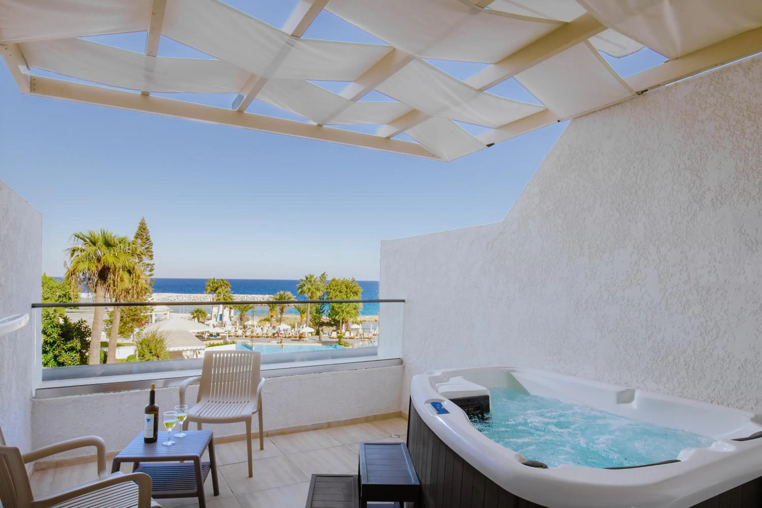 Bath in Golden Coast Beach Hotel