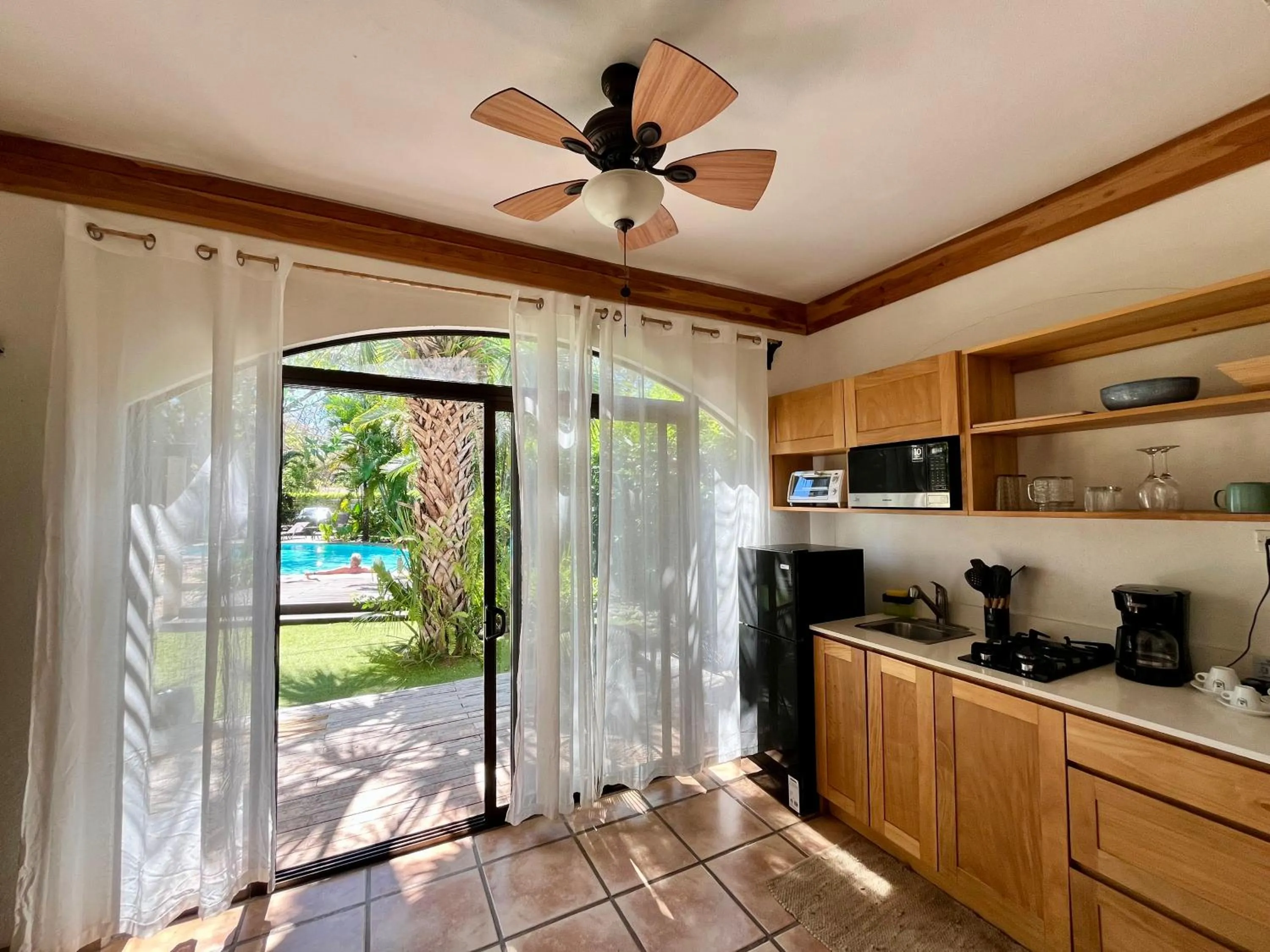 kitchen in Hotel Cantarana