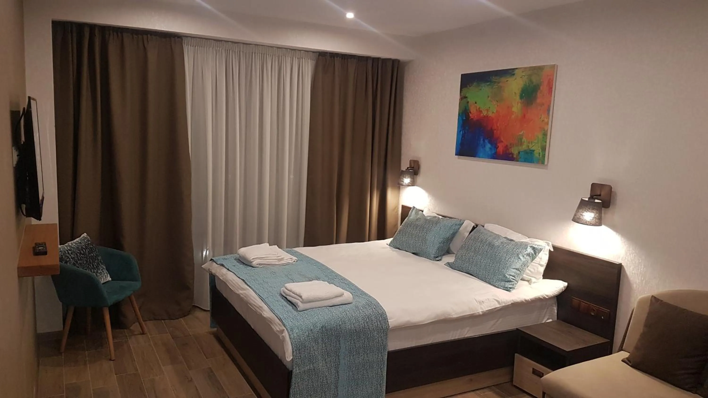 Photo of the whole room, Bed in New Gudauri Loft II studio 553