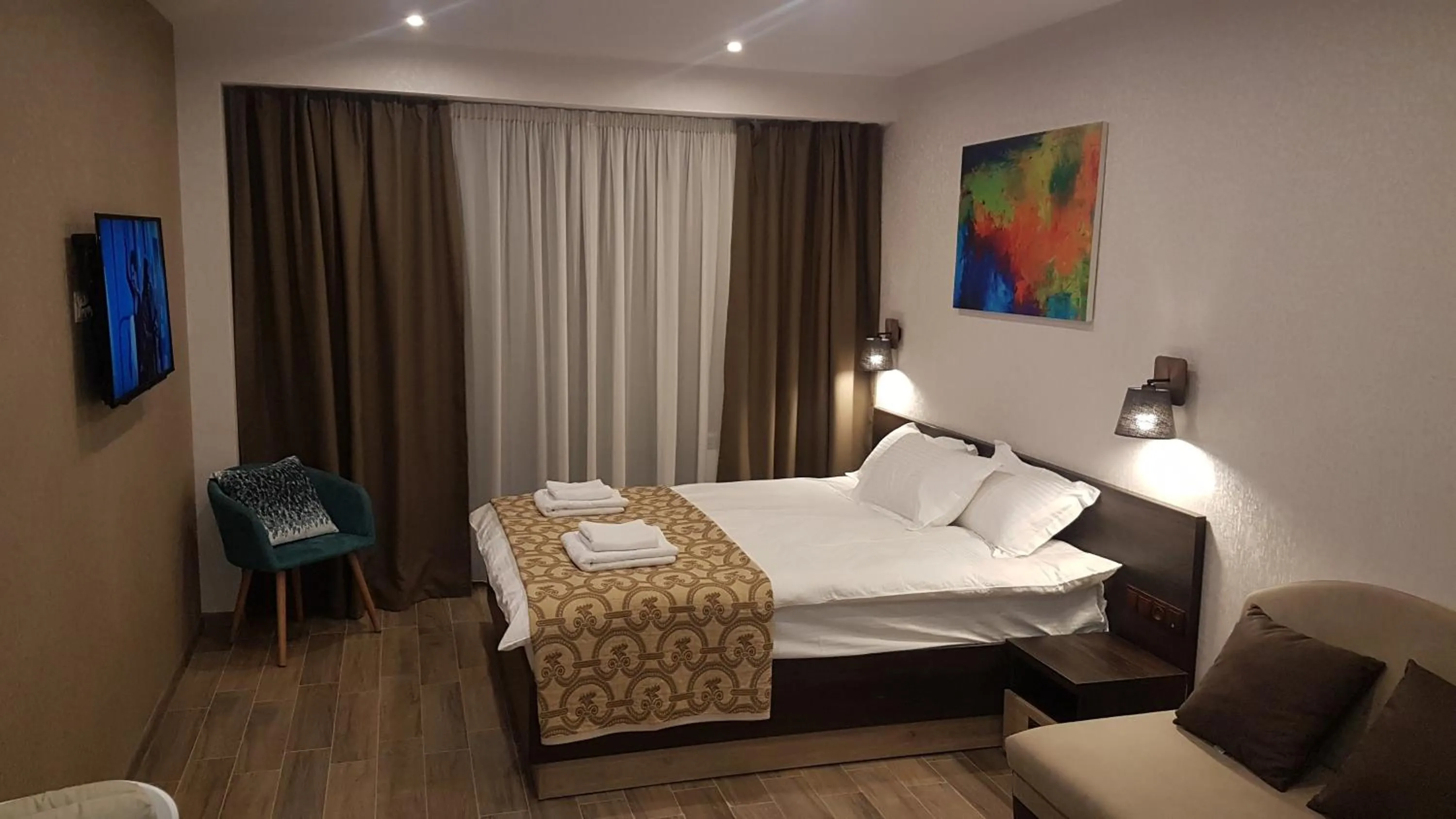 Photo of the whole room, Bed in New Gudauri Loft II studio 553