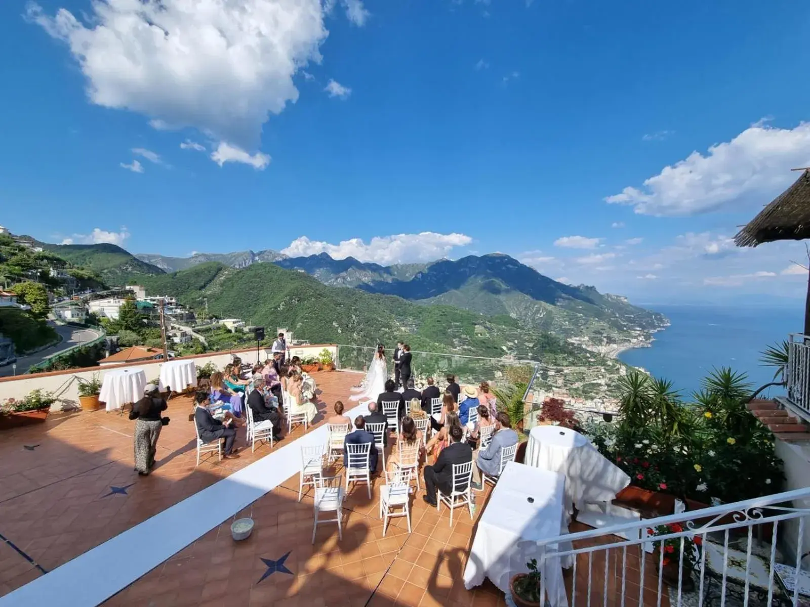 Restaurant/places to eat in Hotel Bonadies Restaurant/places to eat in Hotel Bonadies