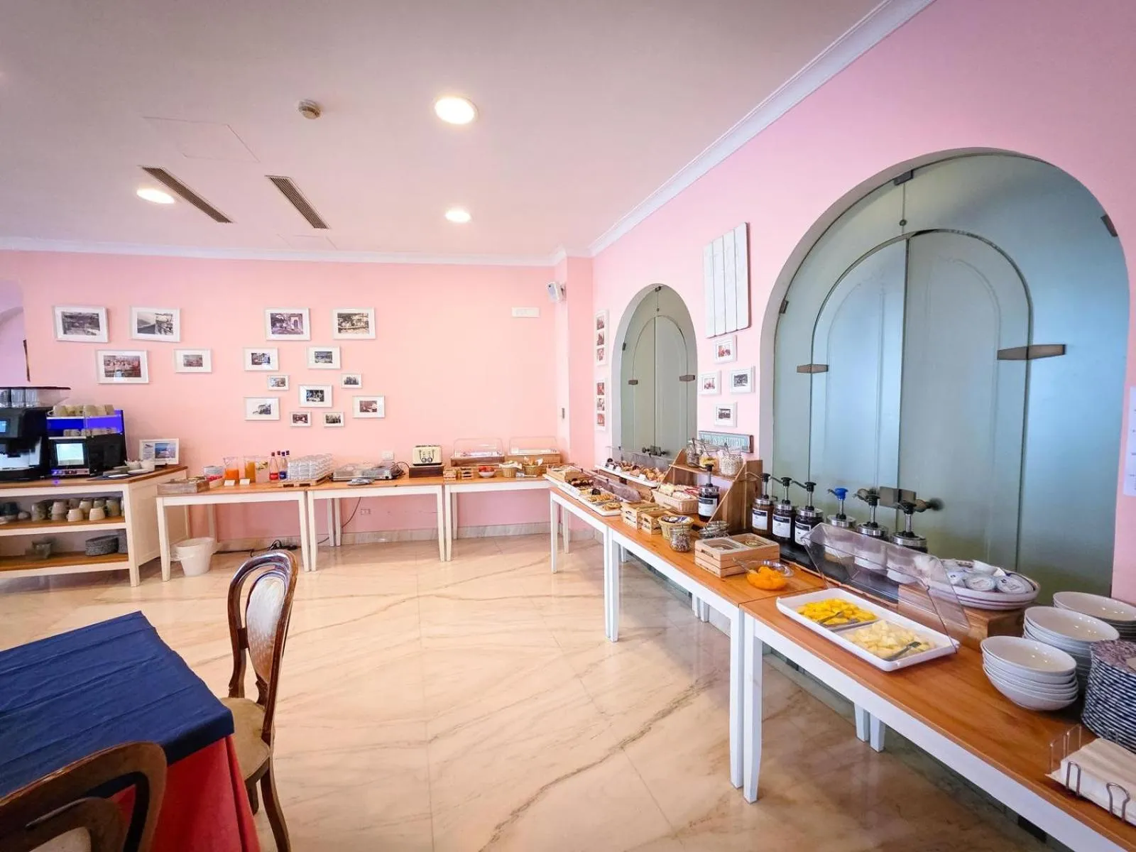 Breakfast in Hotel Bonadies