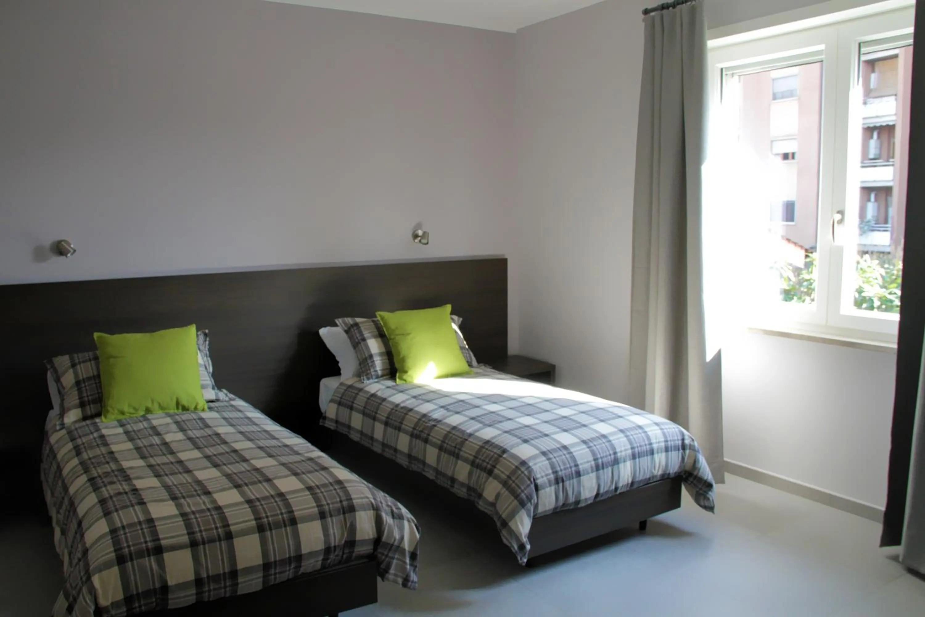 EasyRoom Frosinone - Casello Autostradale