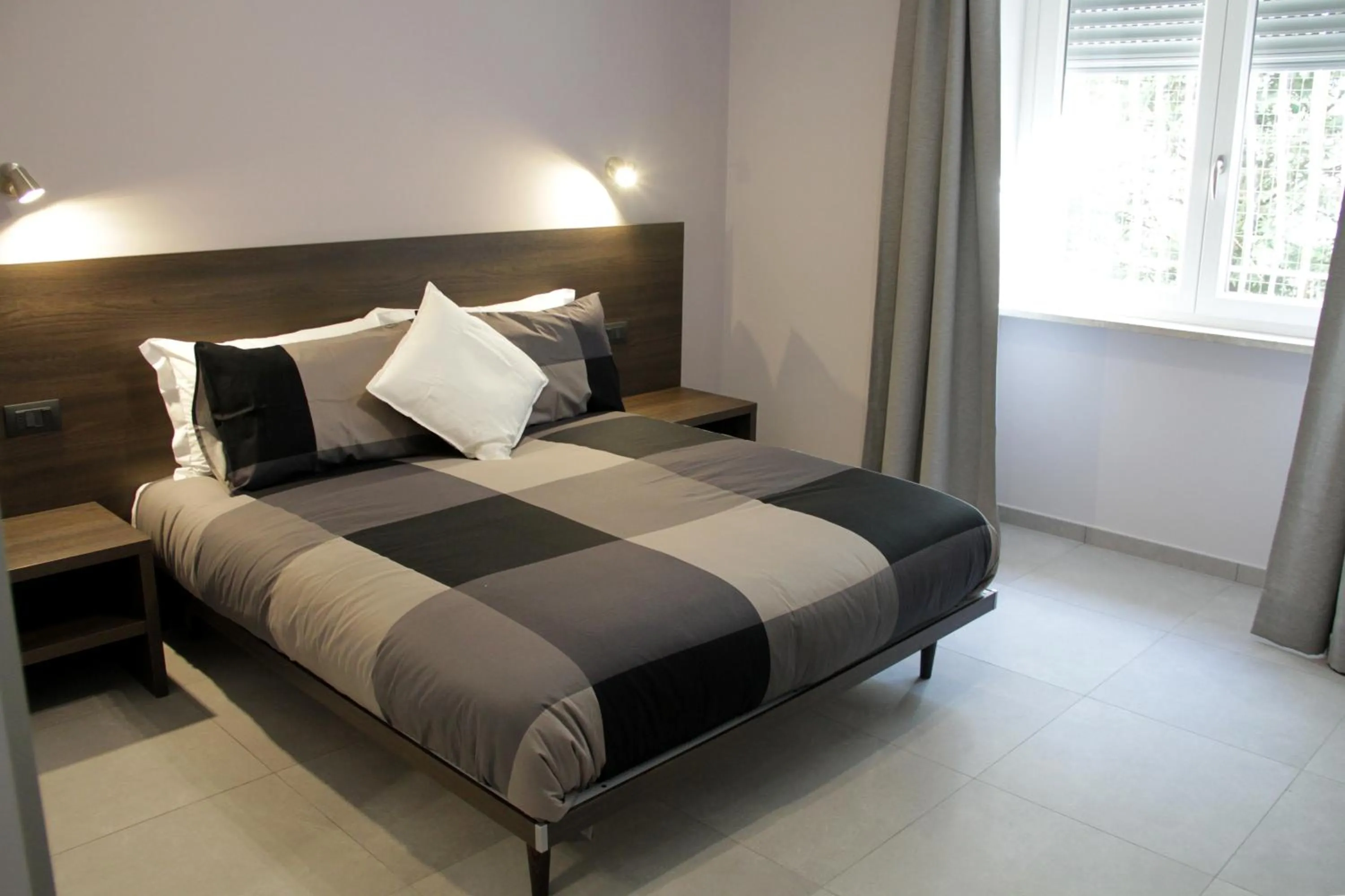 EasyRoom Frosinone - Casello Autostradale