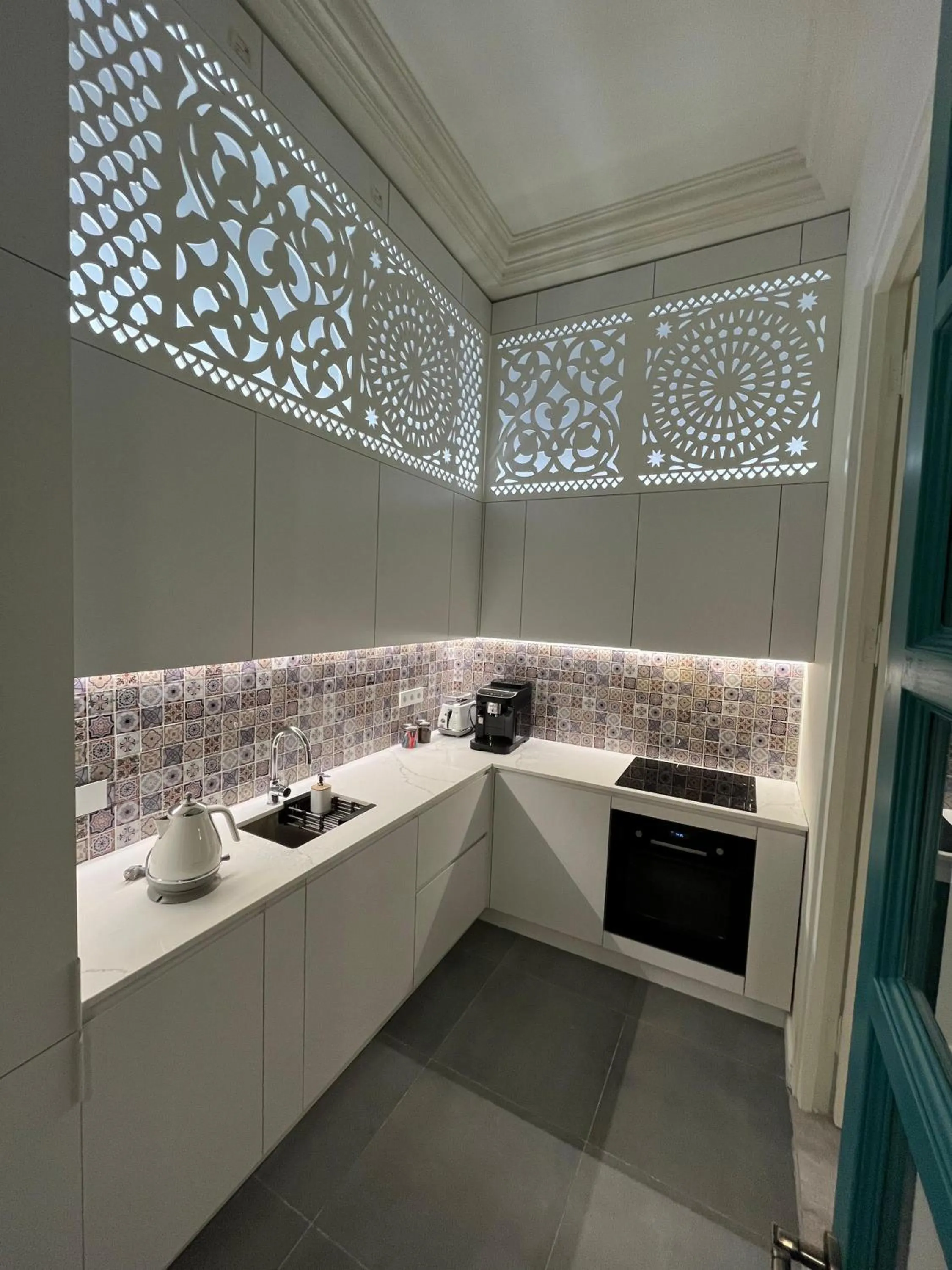 Kitchen or kitchenette in Paskunji Residence