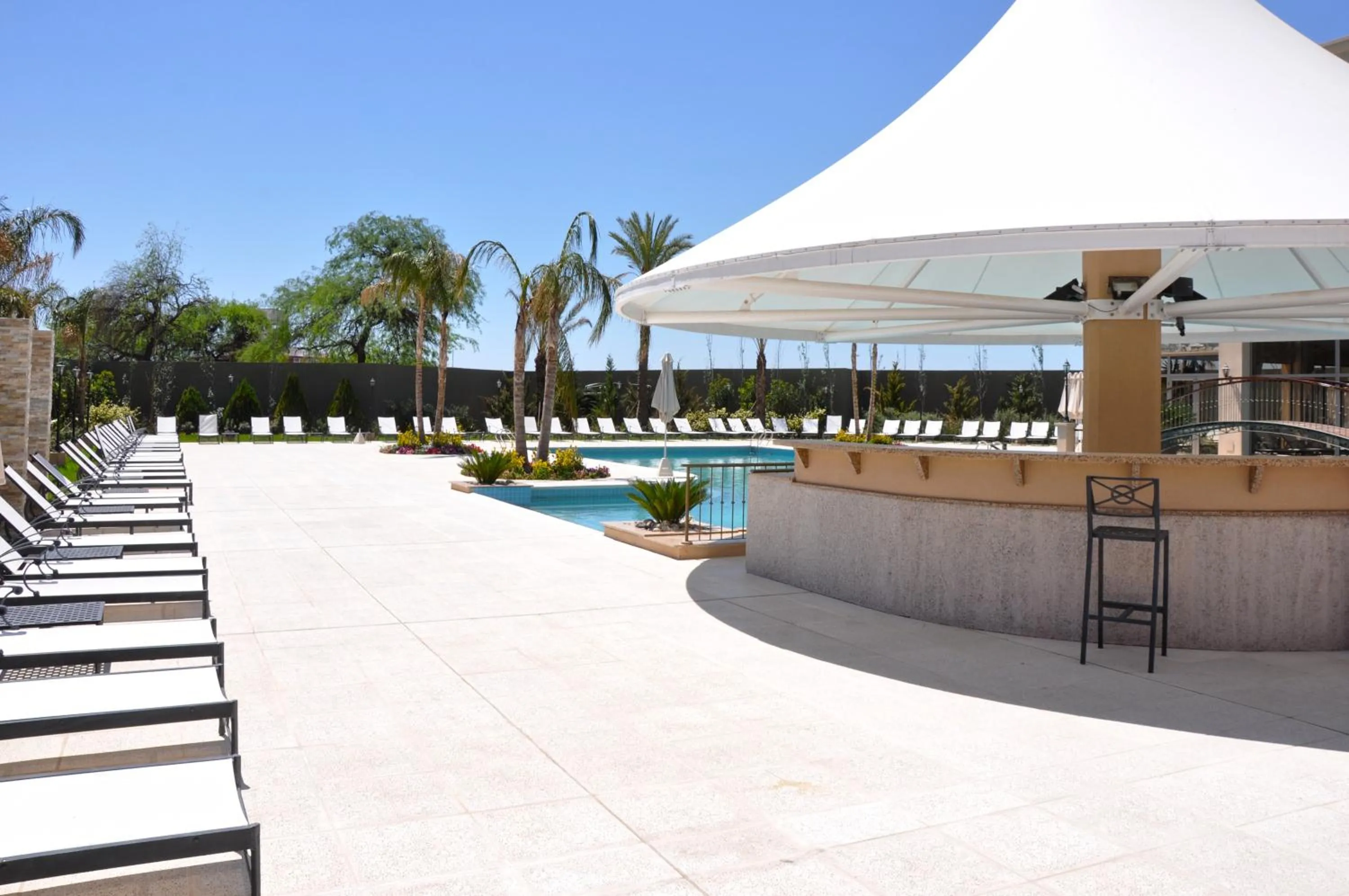 Swimming pool in Gran Amérian Carlos V