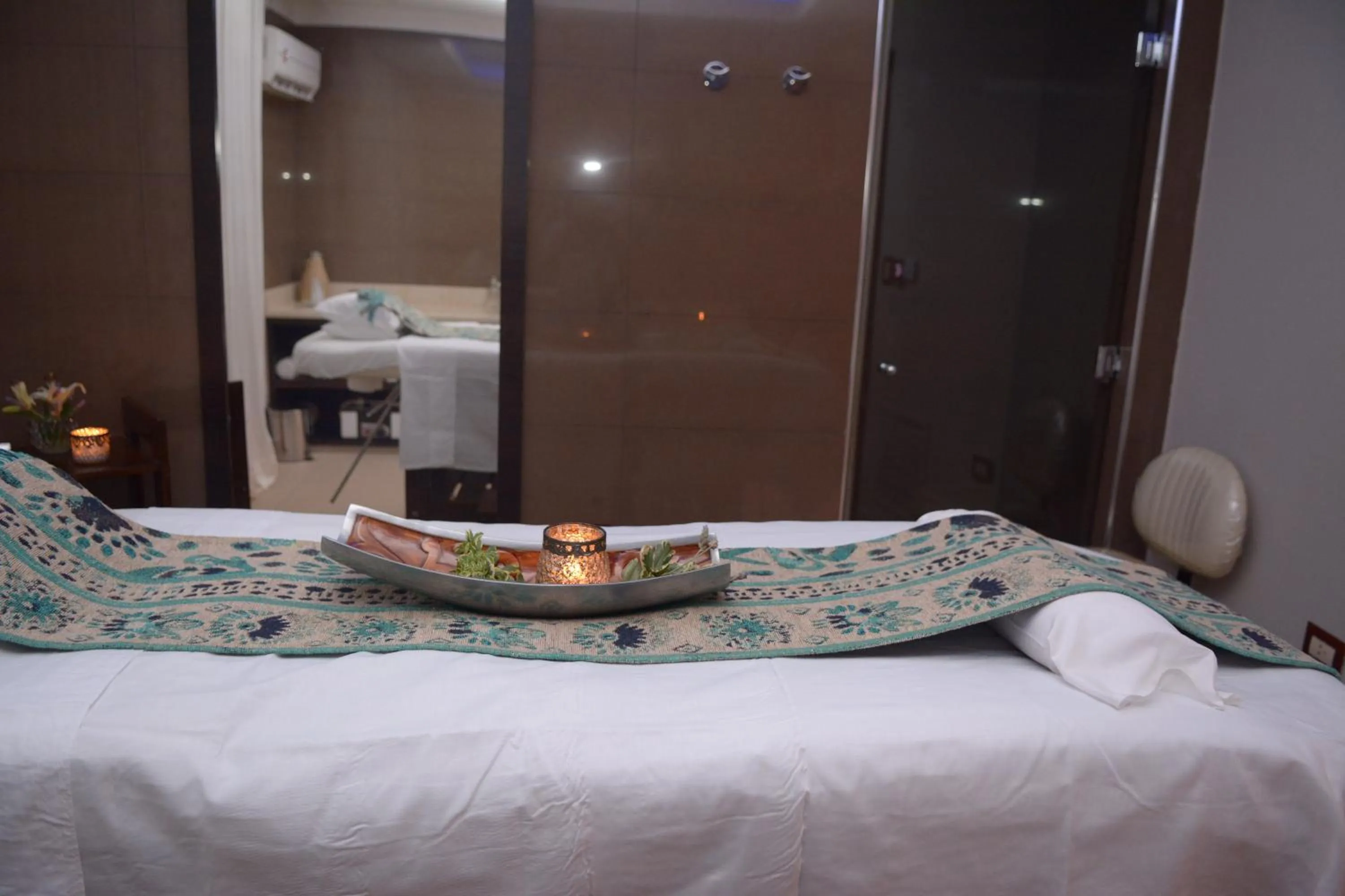 Massage, Bed in Gran Amérian Carlos V