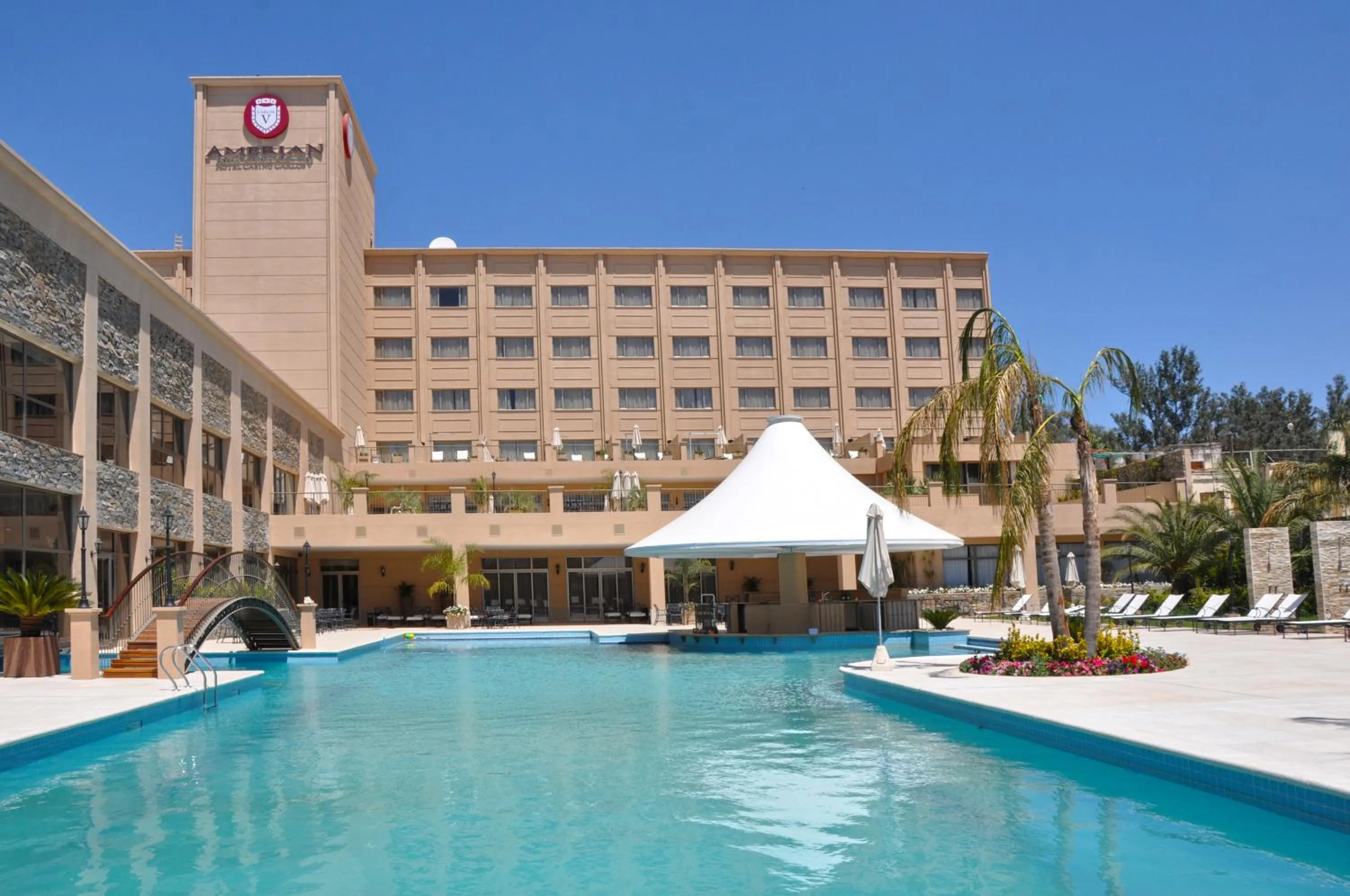 Property building in Gran Amérian Carlos V