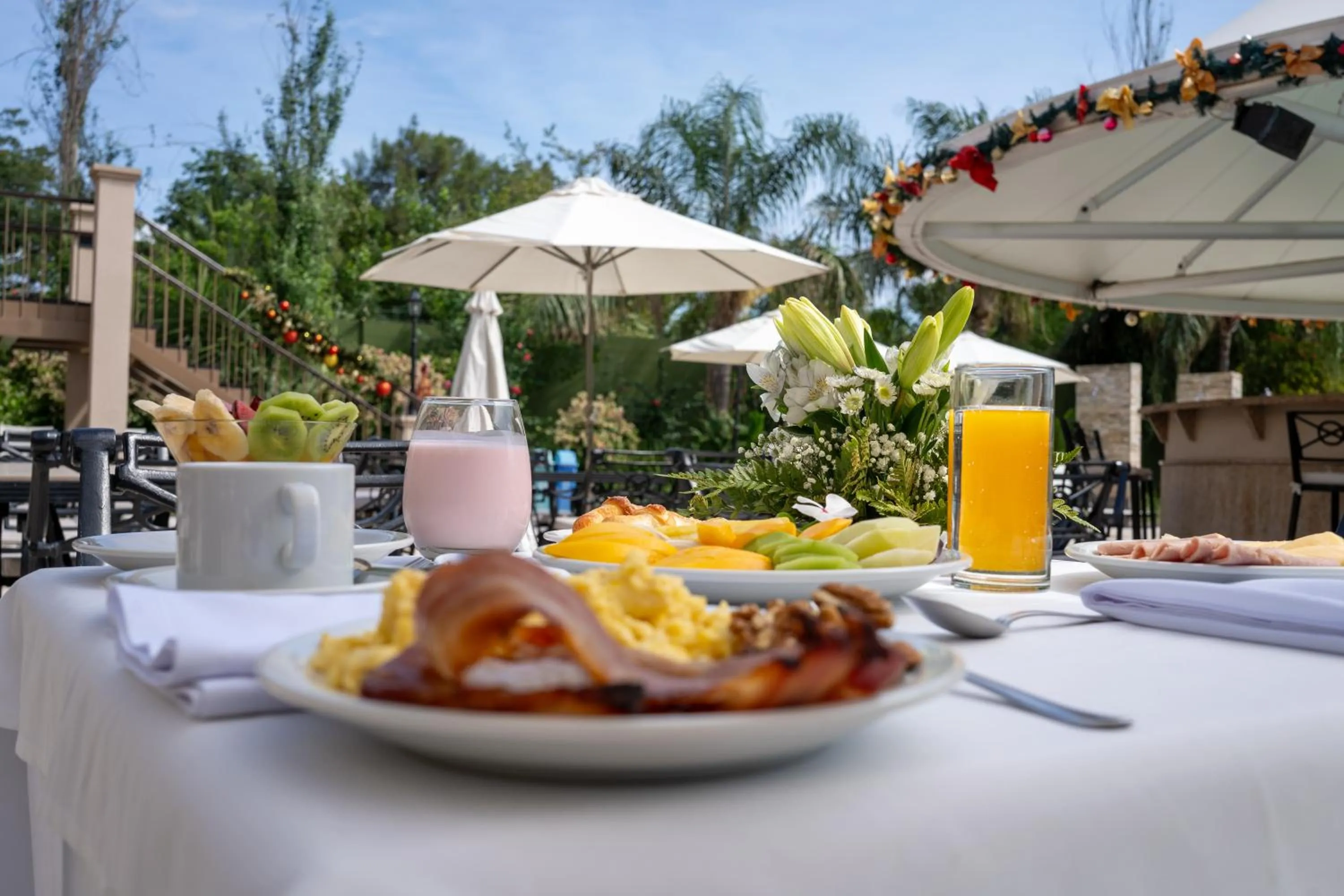Food in Gran Amérian Carlos V