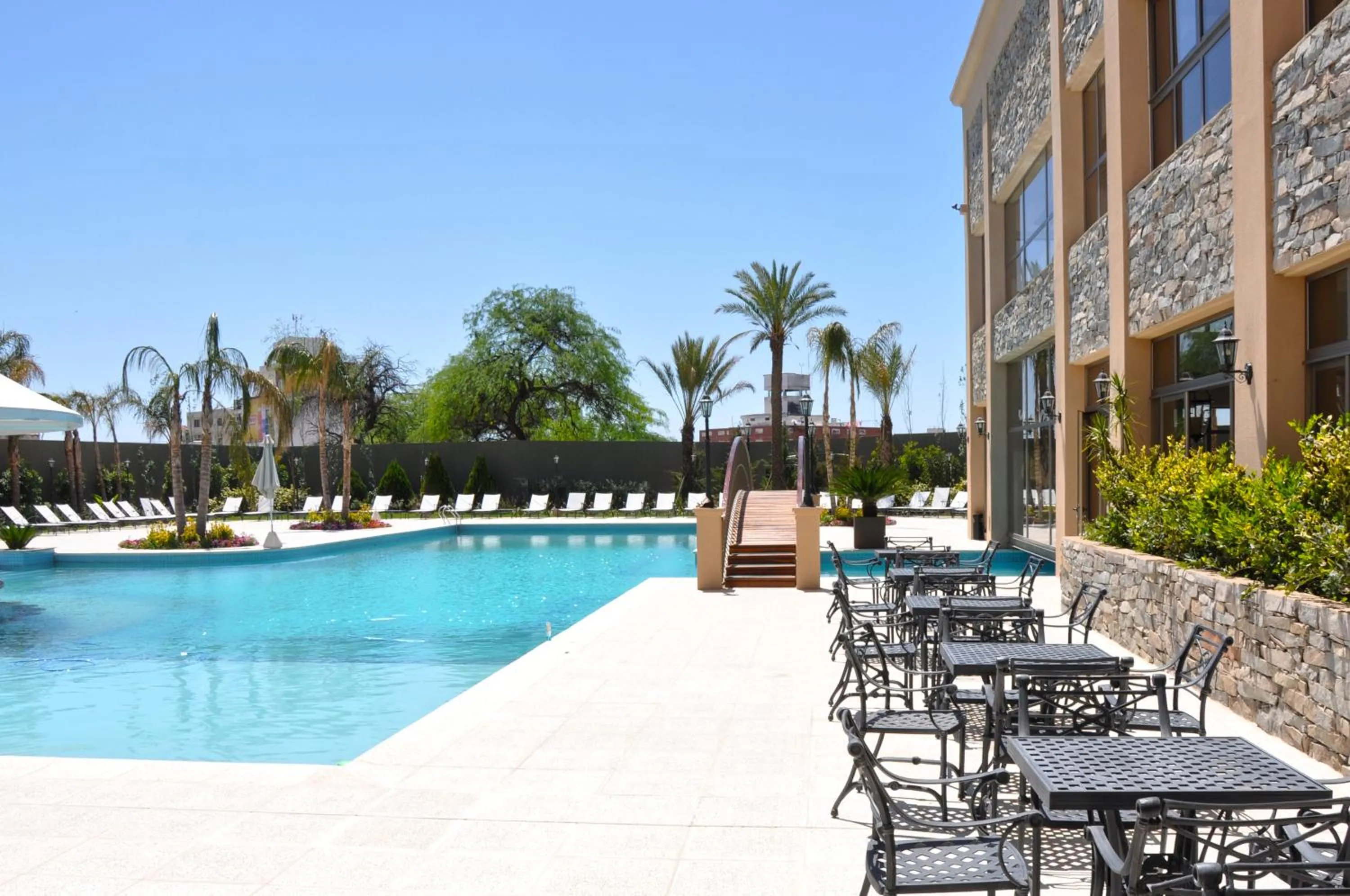 Property building in Gran Amérian Carlos V