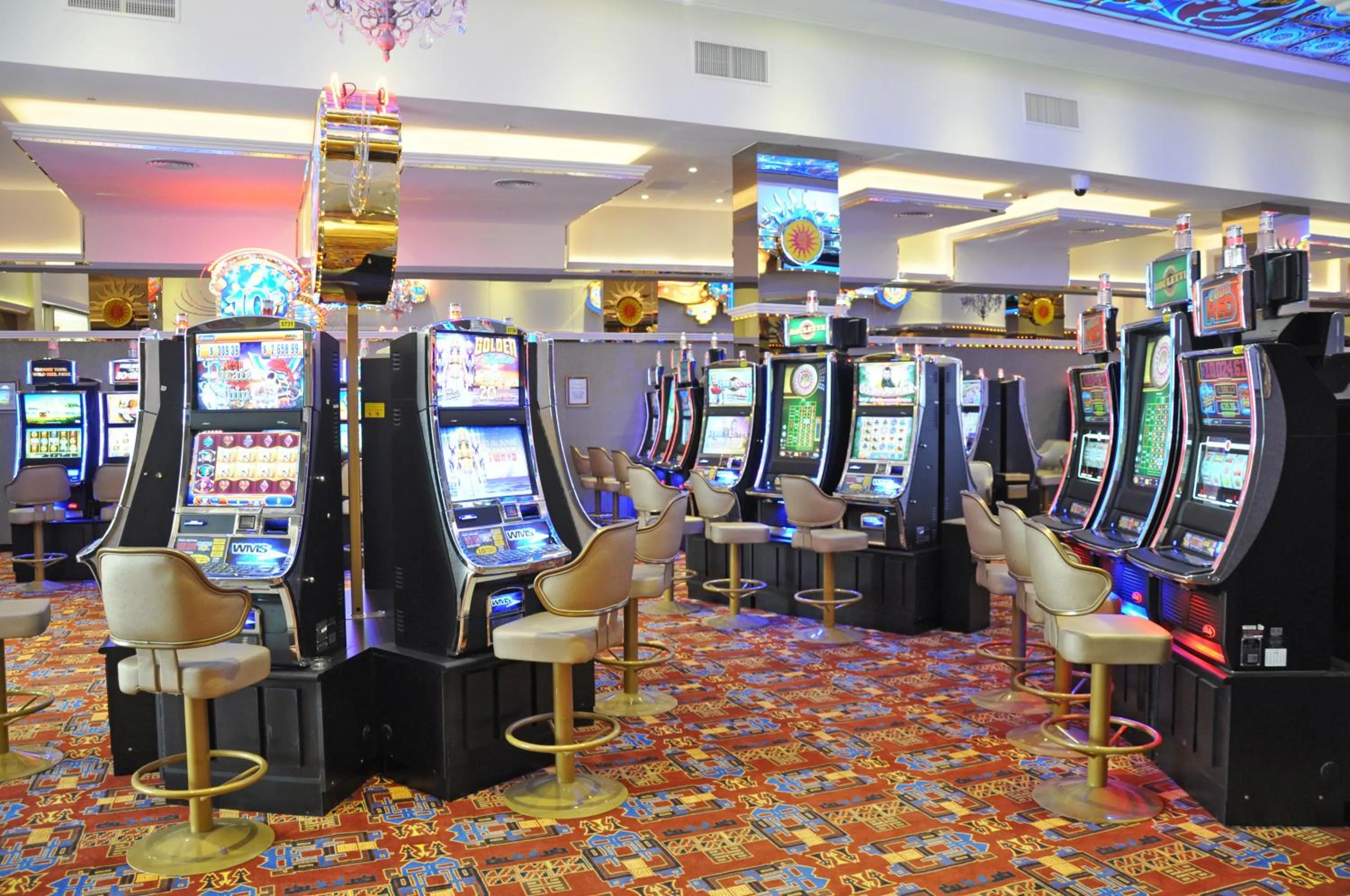 Night in Gran Amérian Carlos V