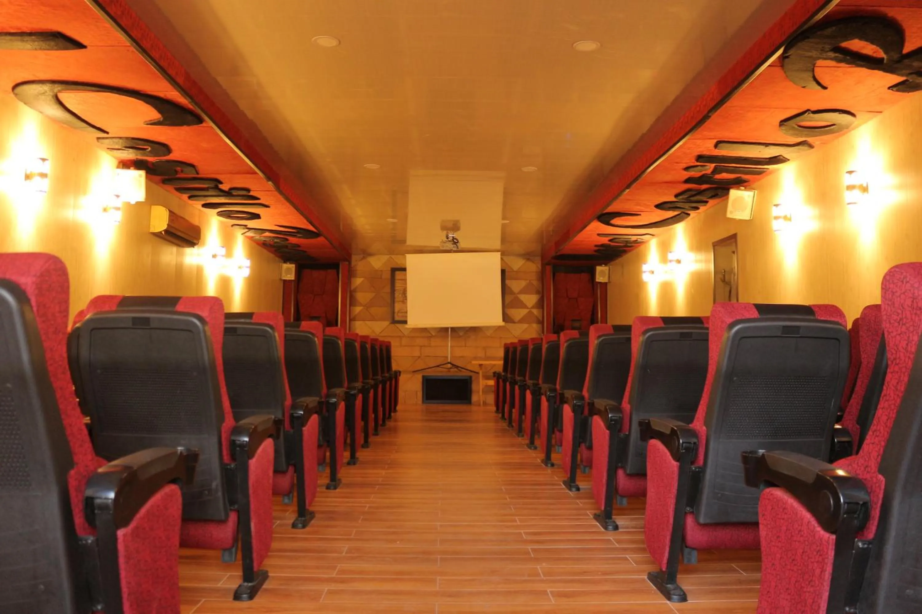 Restaurant/places to eat in Hotel Castillo Resort