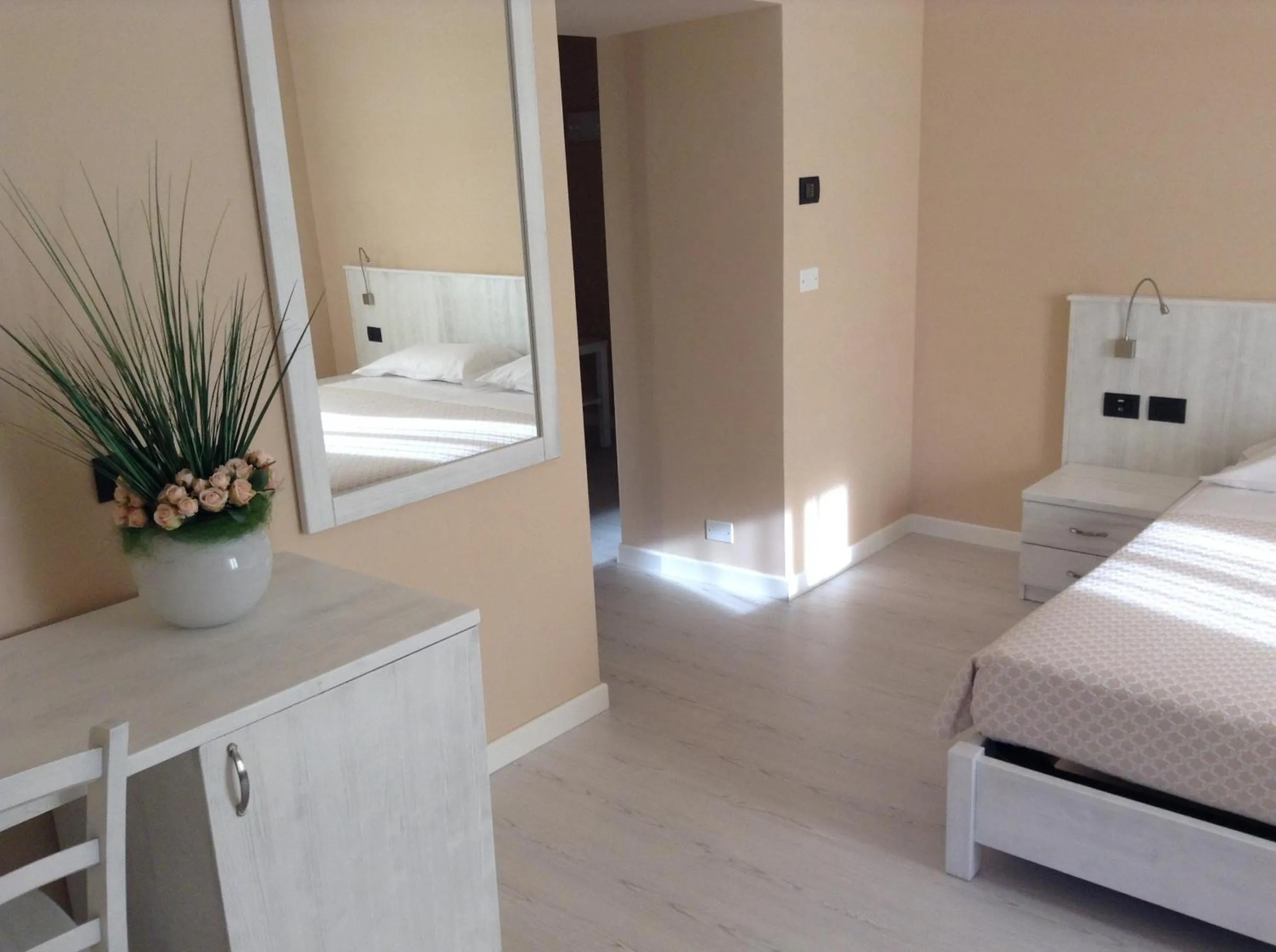 Photo of the whole room, Bed in Hotel du Lac Parc & Residence