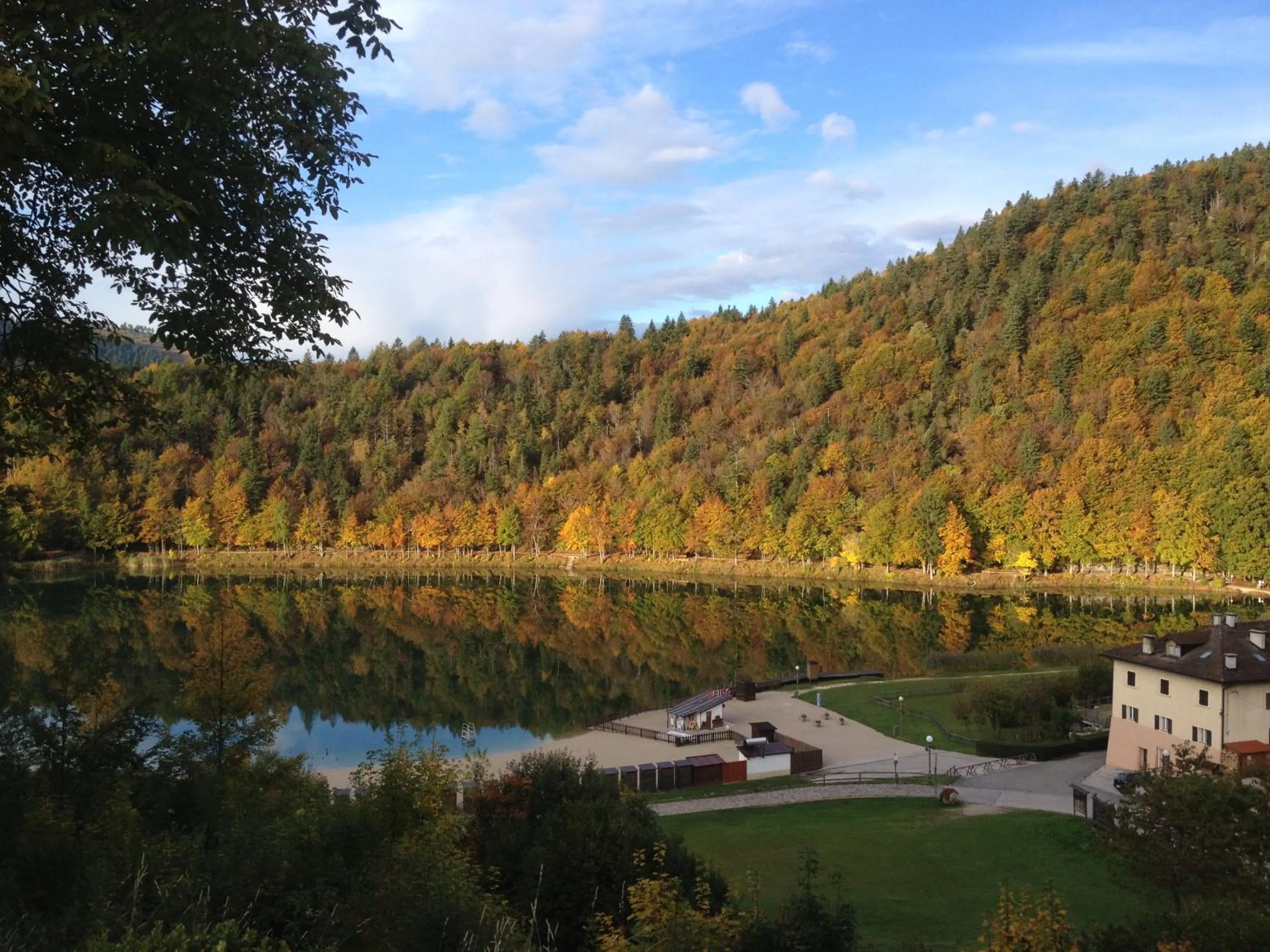 Autumn in Hotel du Lac Parc & Residence