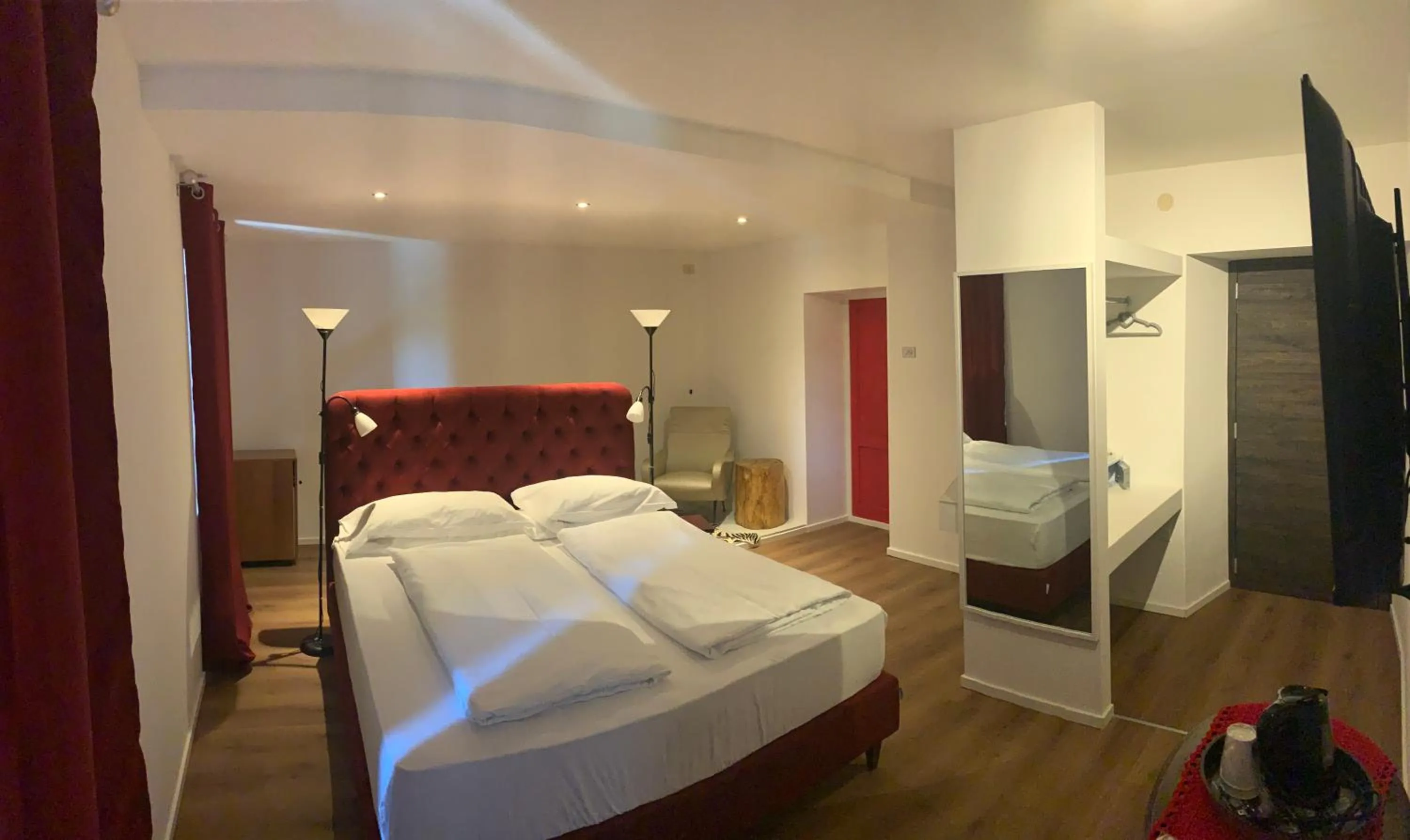 Bed in Hotel du Lac Parc & Residence