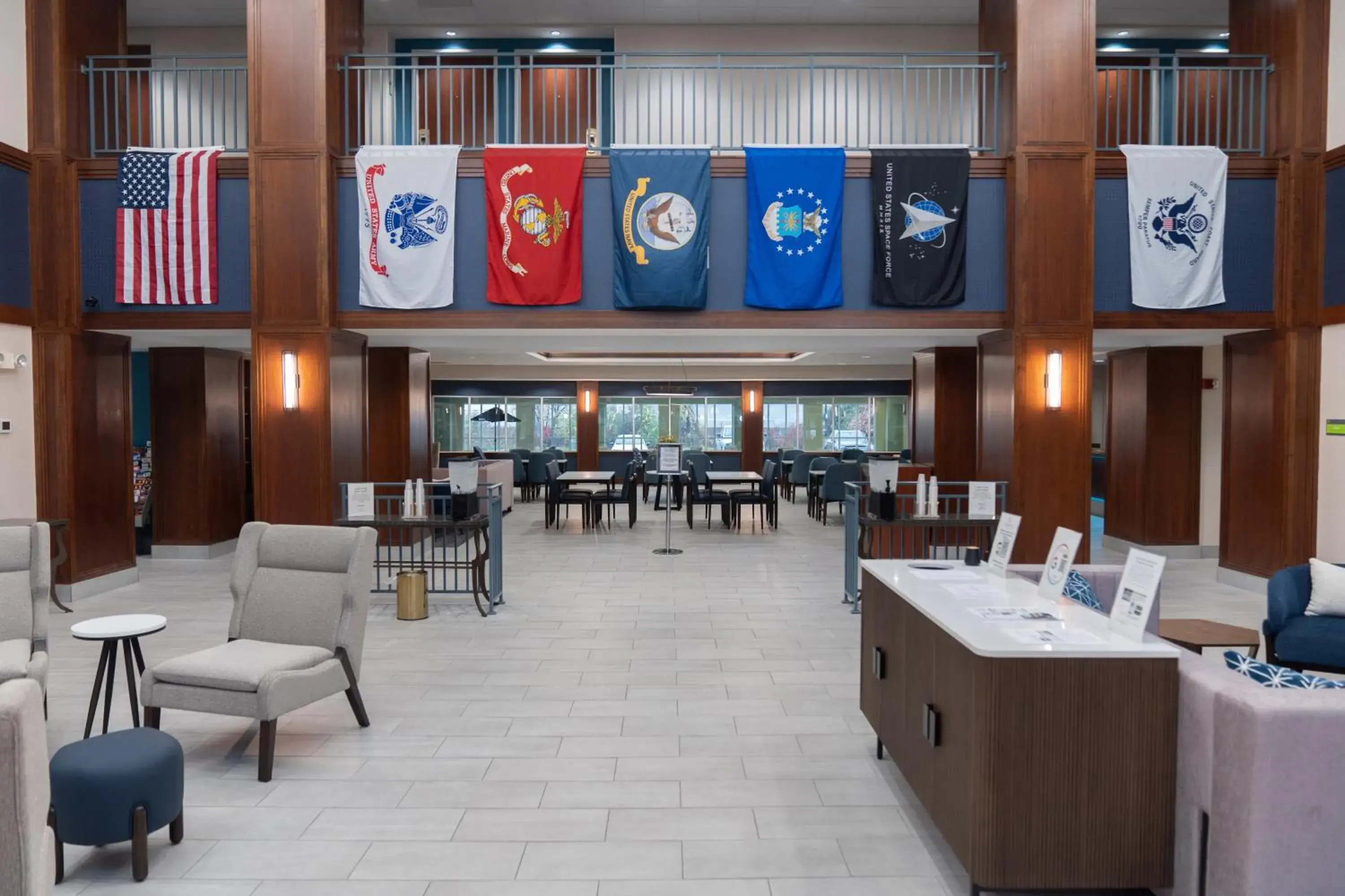 Lobby or reception in La Quinta by Wyndham Bannockburn-Deerfield Lobby or reception in La Quinta by Wyndham Bannockburn-Deerfield