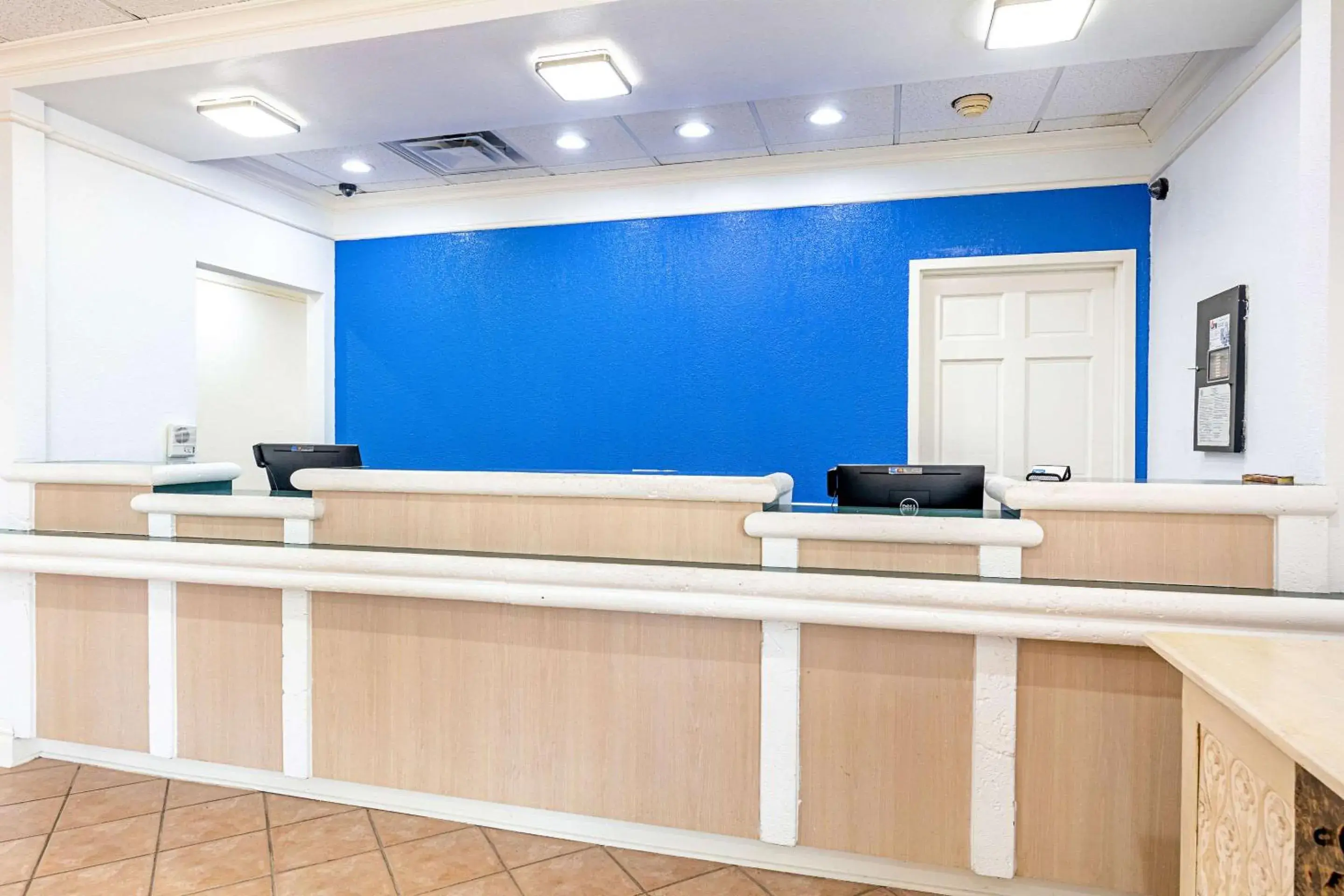 Lobby or reception in Rodeway Inn Huntsville West Lobby or reception in Rodeway Inn Huntsville West