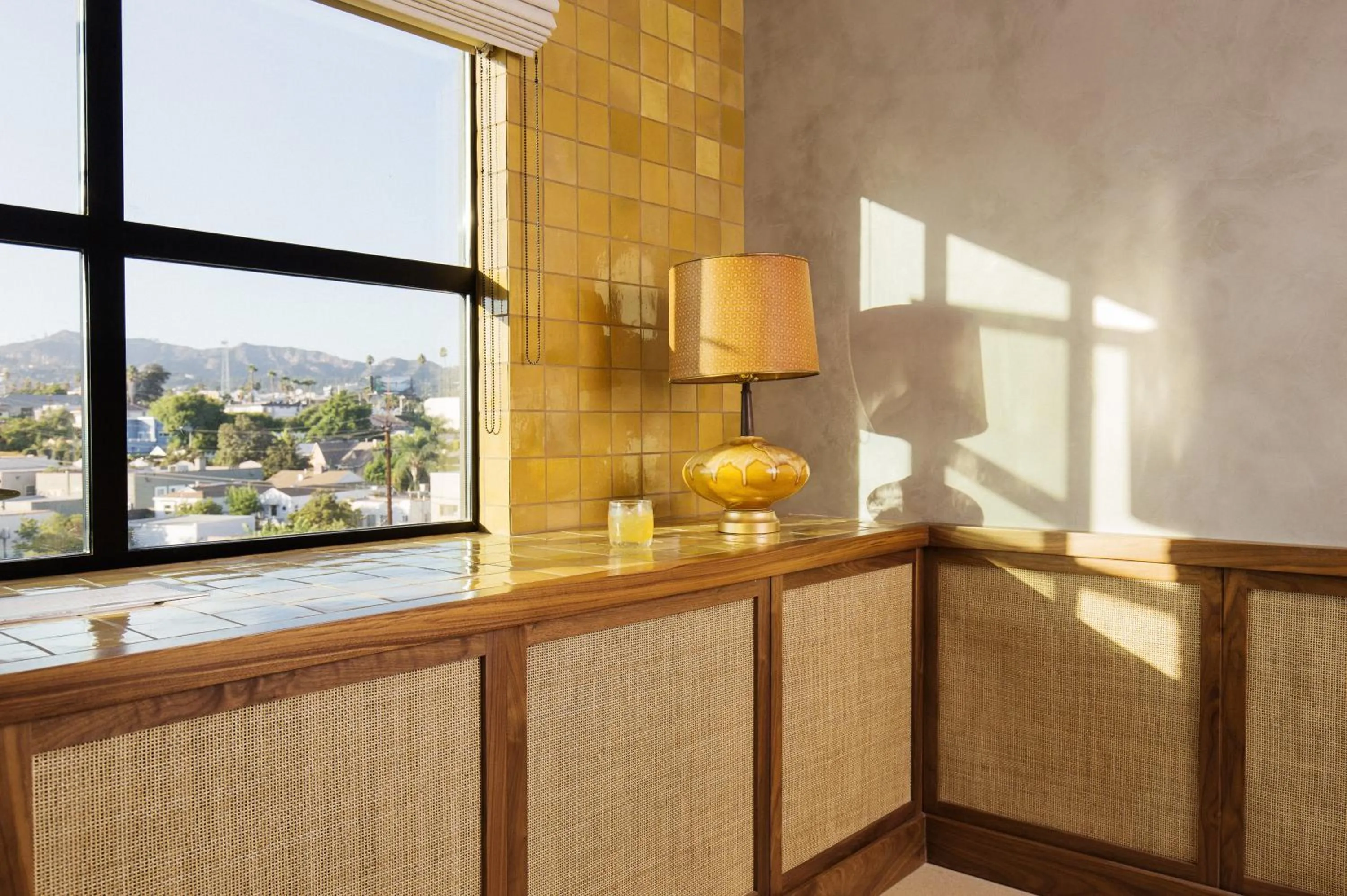 Natural landscape in Silver Lake Pool & Inn