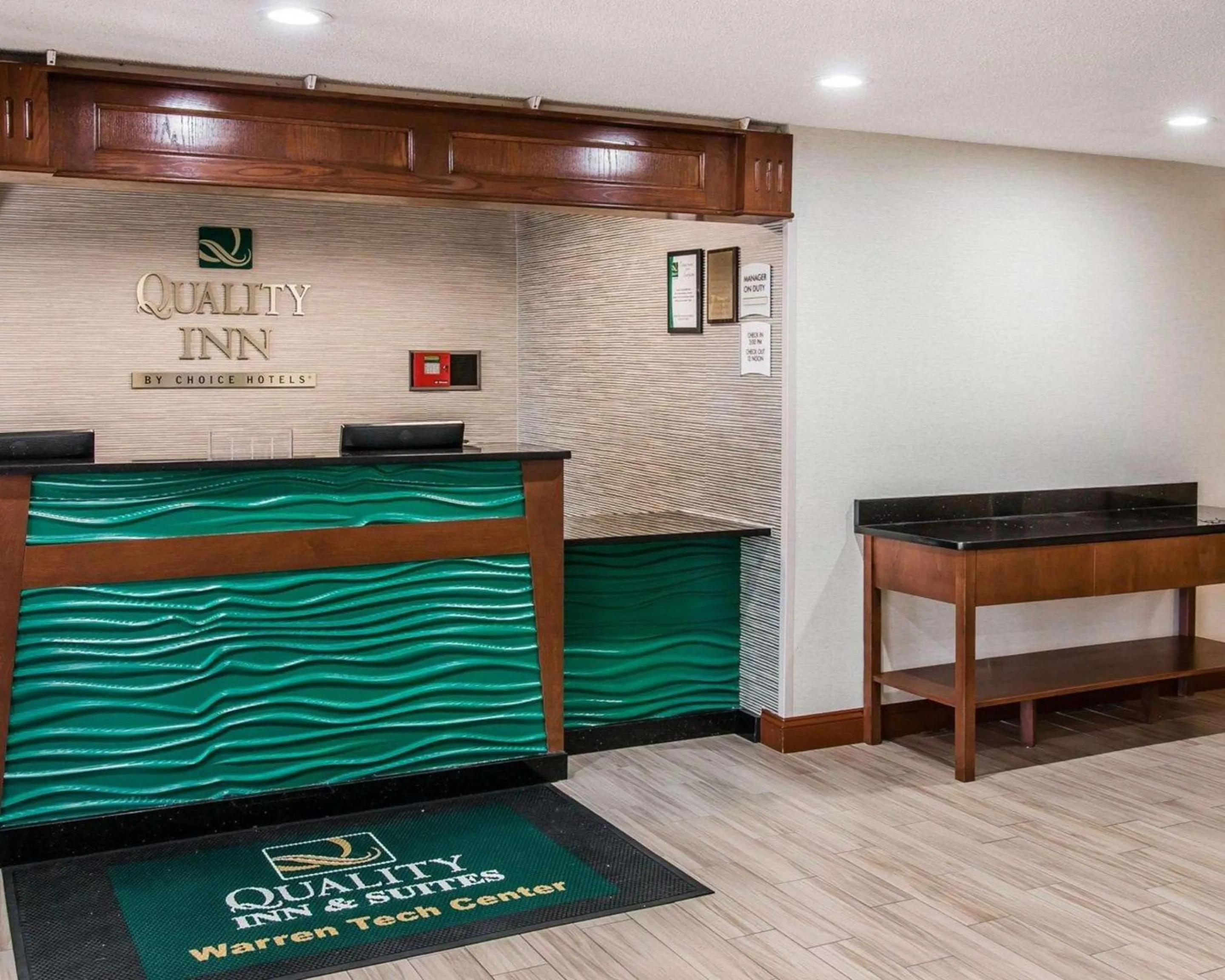 Lobby or reception in Quality Inn & Suites Warren - Detroit