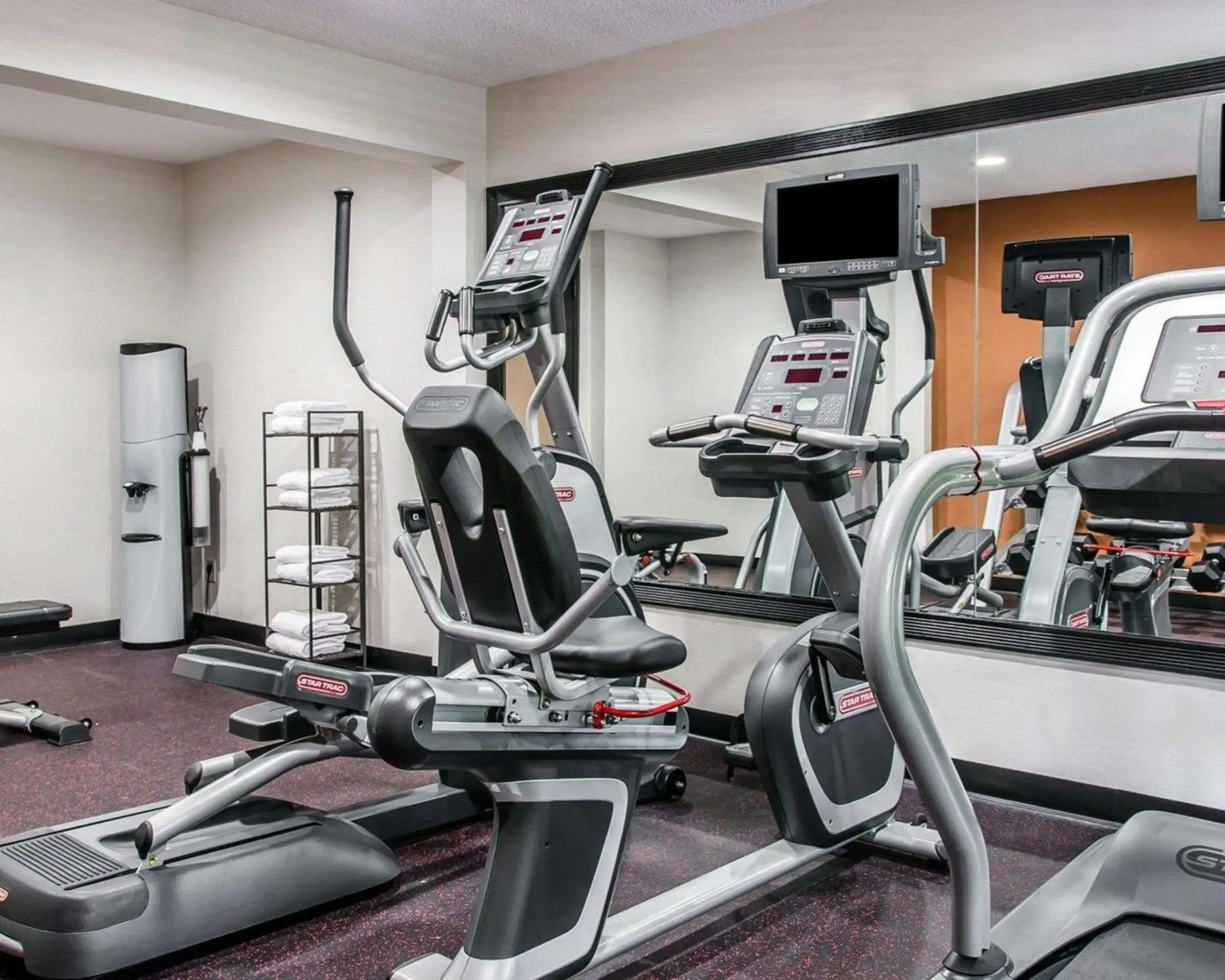 Fitness centre/facilities in Quality Inn & Suites Warren - Detroit Fitness centre/facilities in Quality Inn & Suites Warren - Detroit