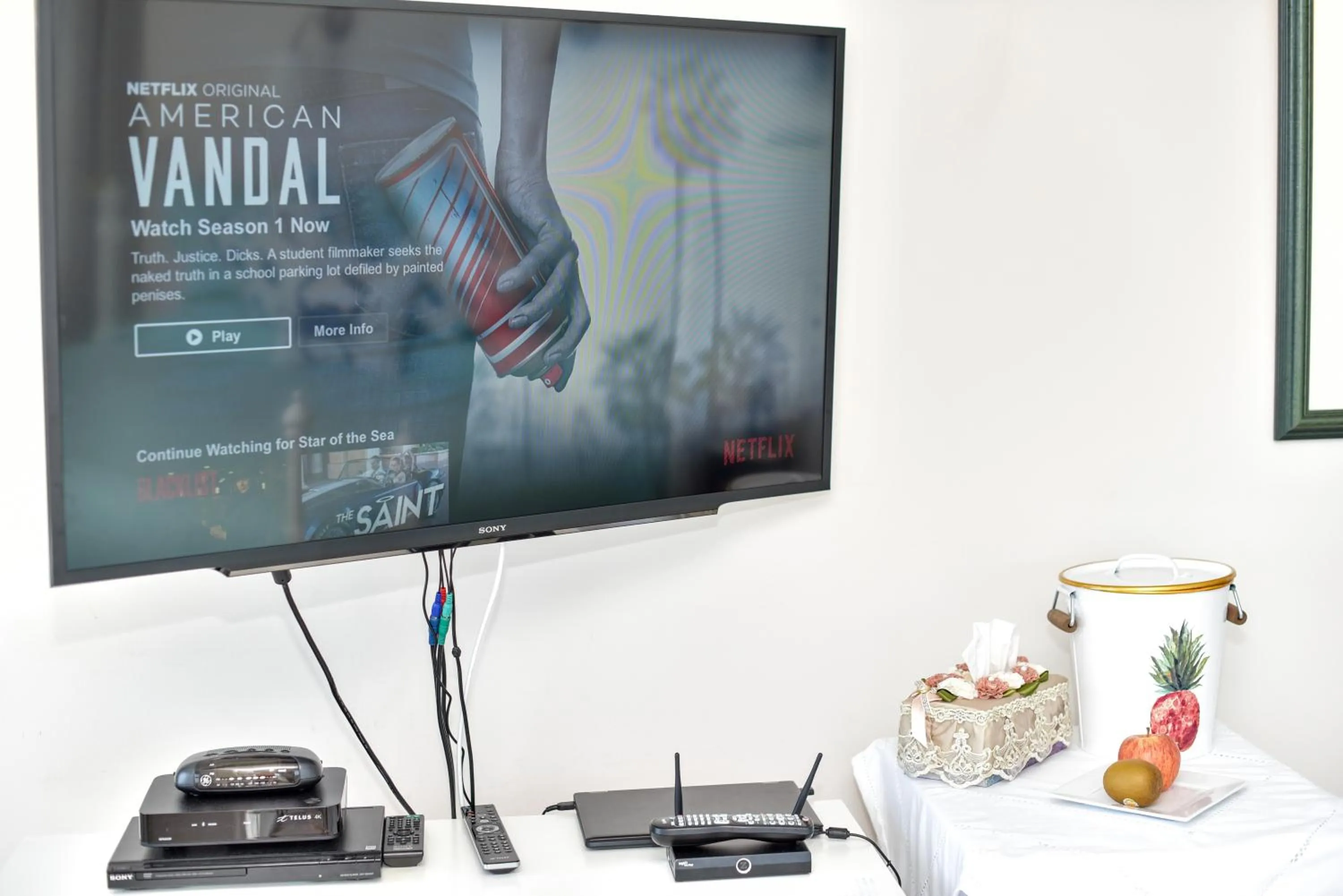 TV and multimedia in Star of the Sea guest house