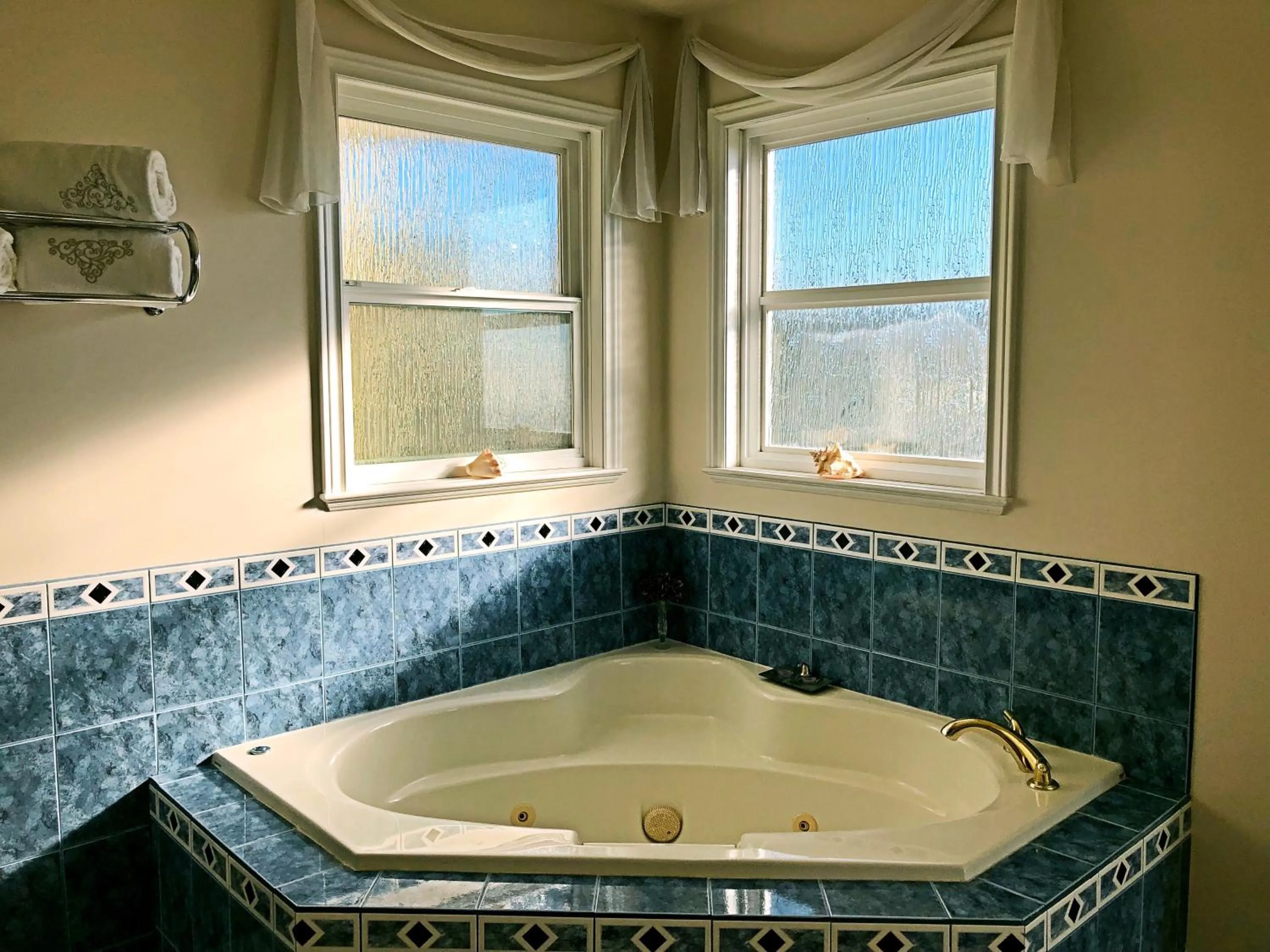 Hot Tub in Star of the Sea guest house