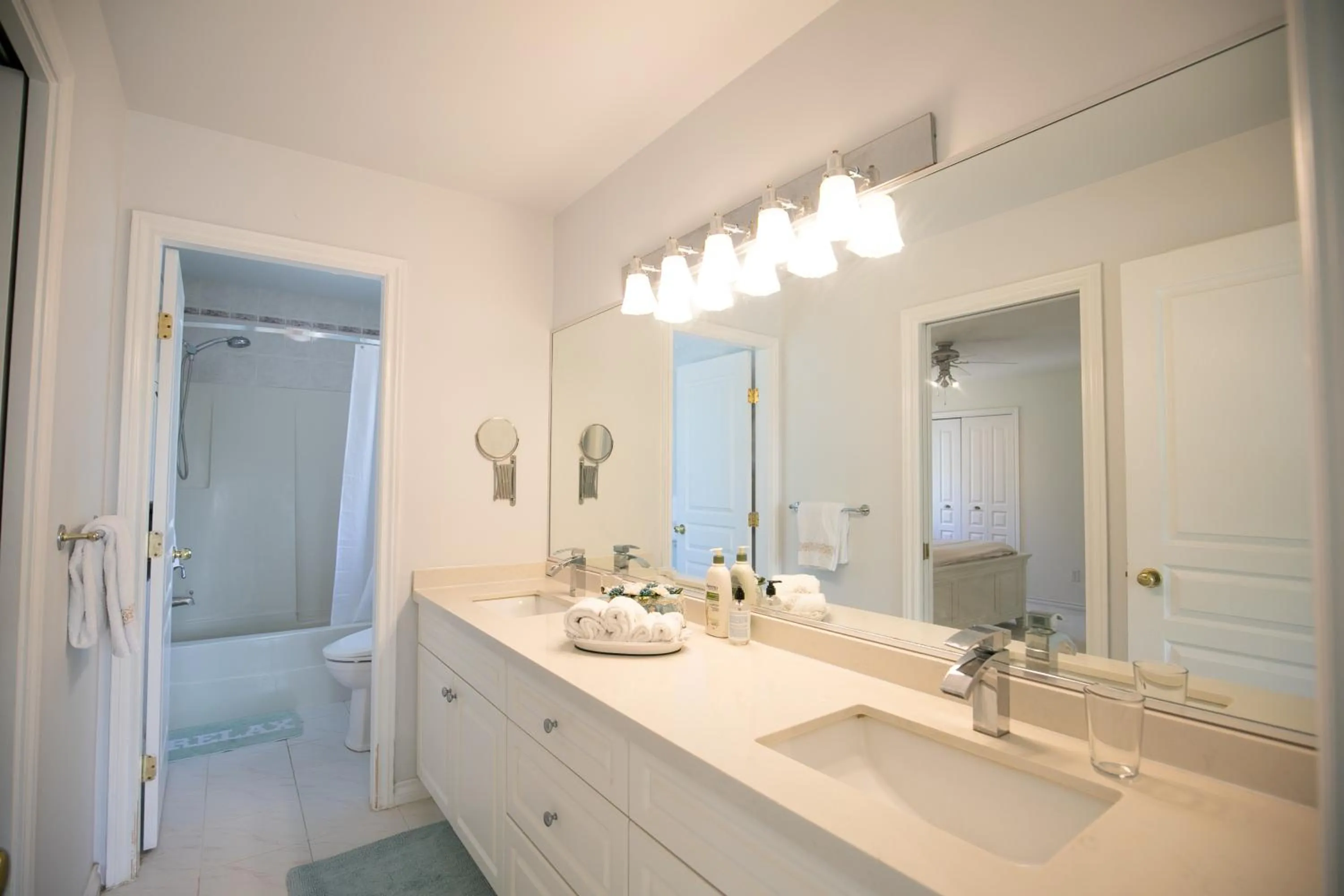 Shower in Star of the Sea guest house