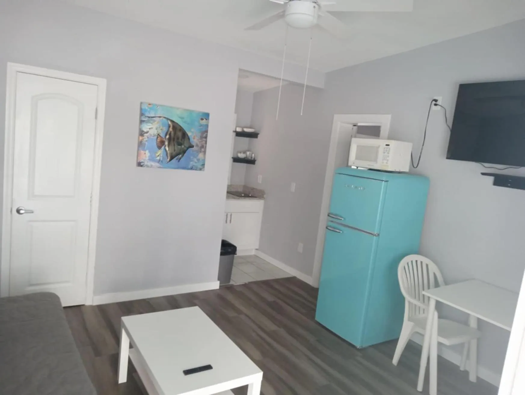 Tropical Sky Ranch Motel