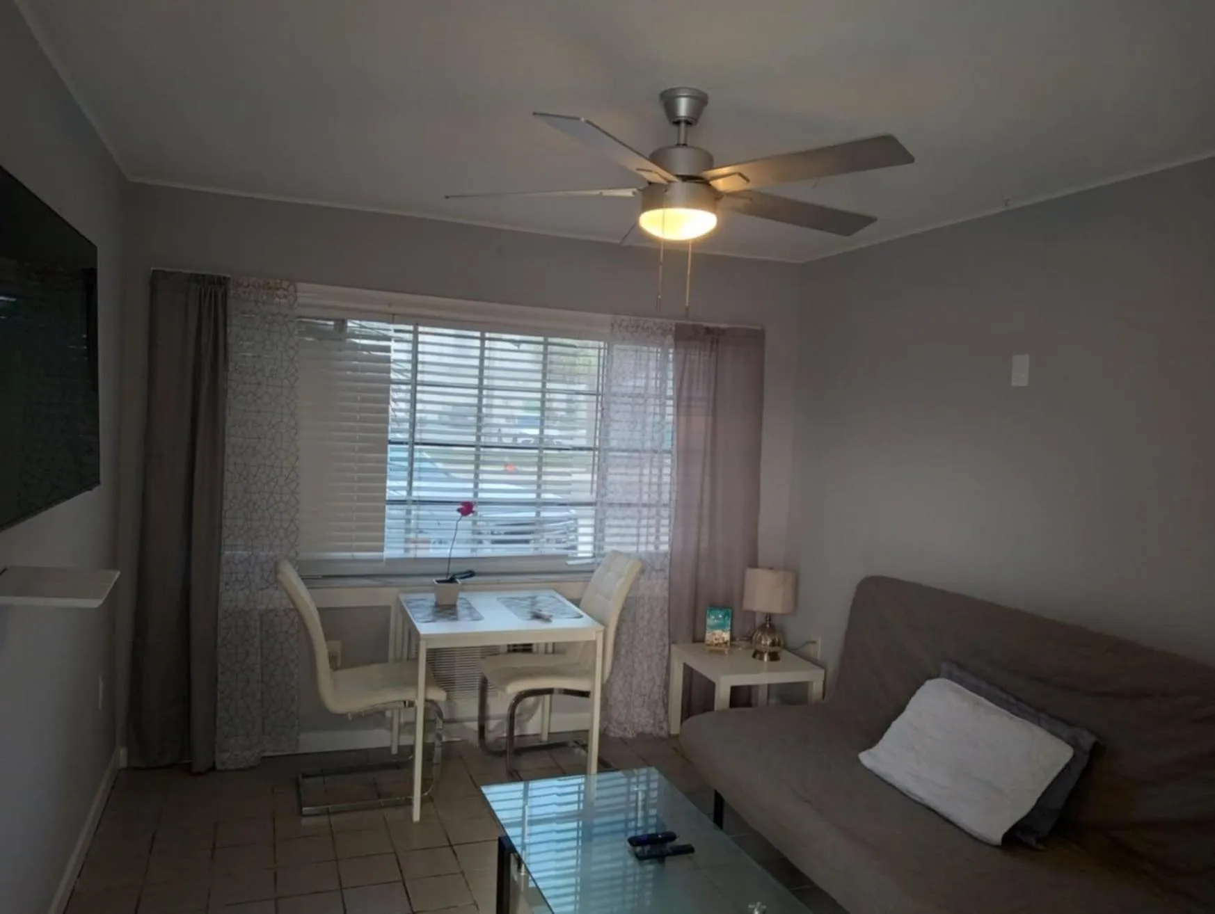 Tropical Sky Ranch Motel