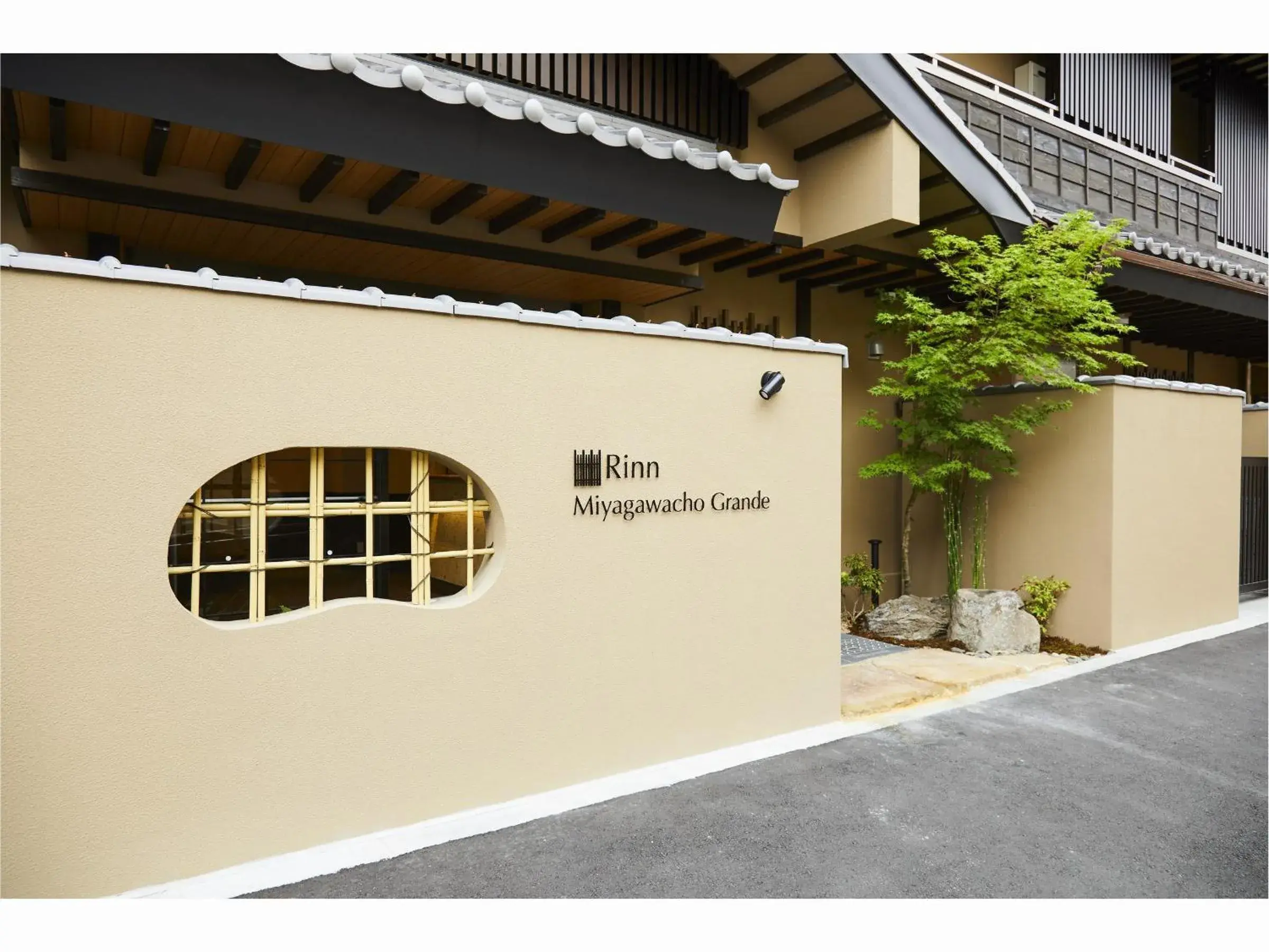 Property building in Rinn Miyagawacho Grande Property building in Rinn Miyagawacho Grande