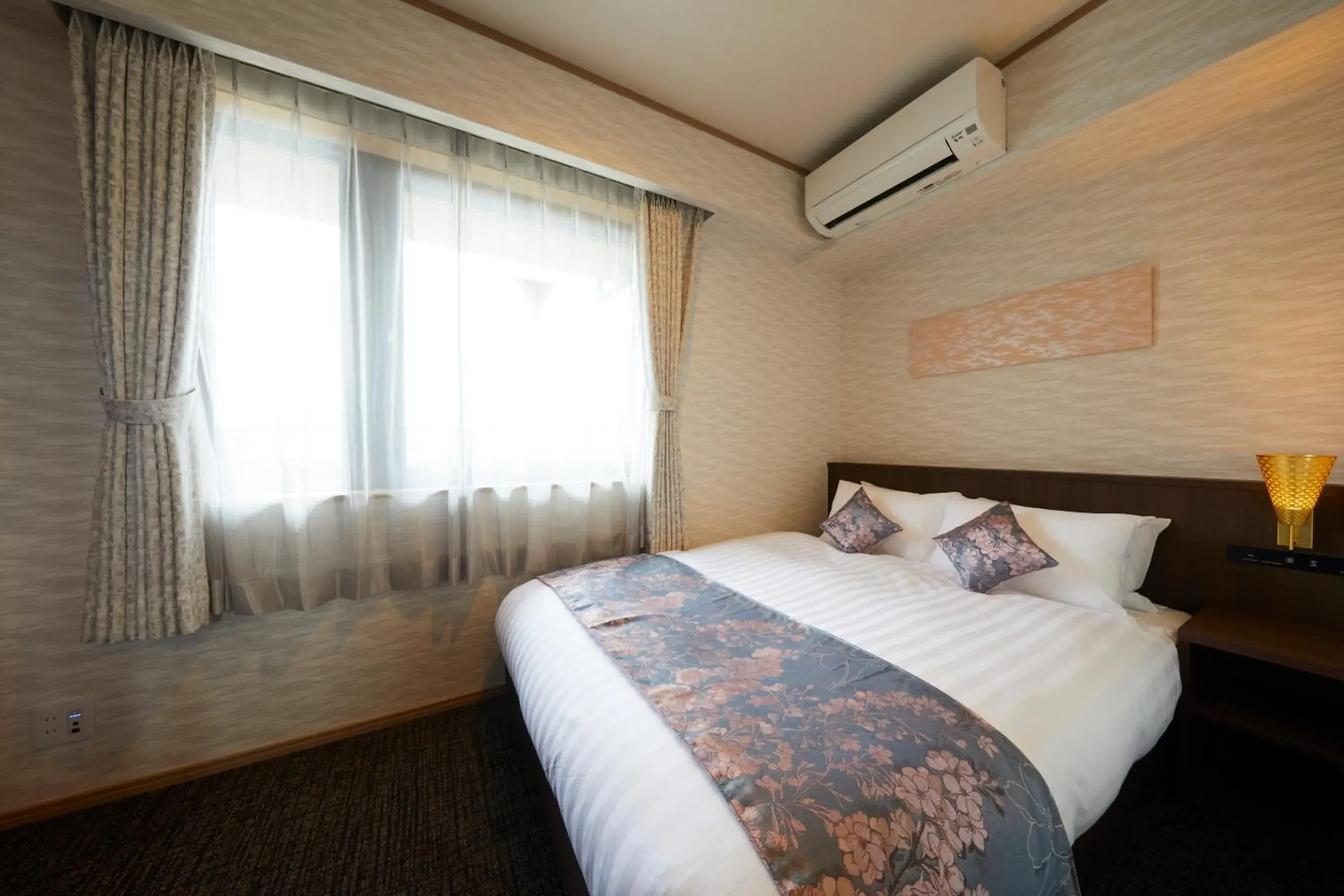 Photo of the whole room, Bed in Rinn Miyagawacho Grande Photo of the whole room, Bed in Rinn Miyagawacho Grande