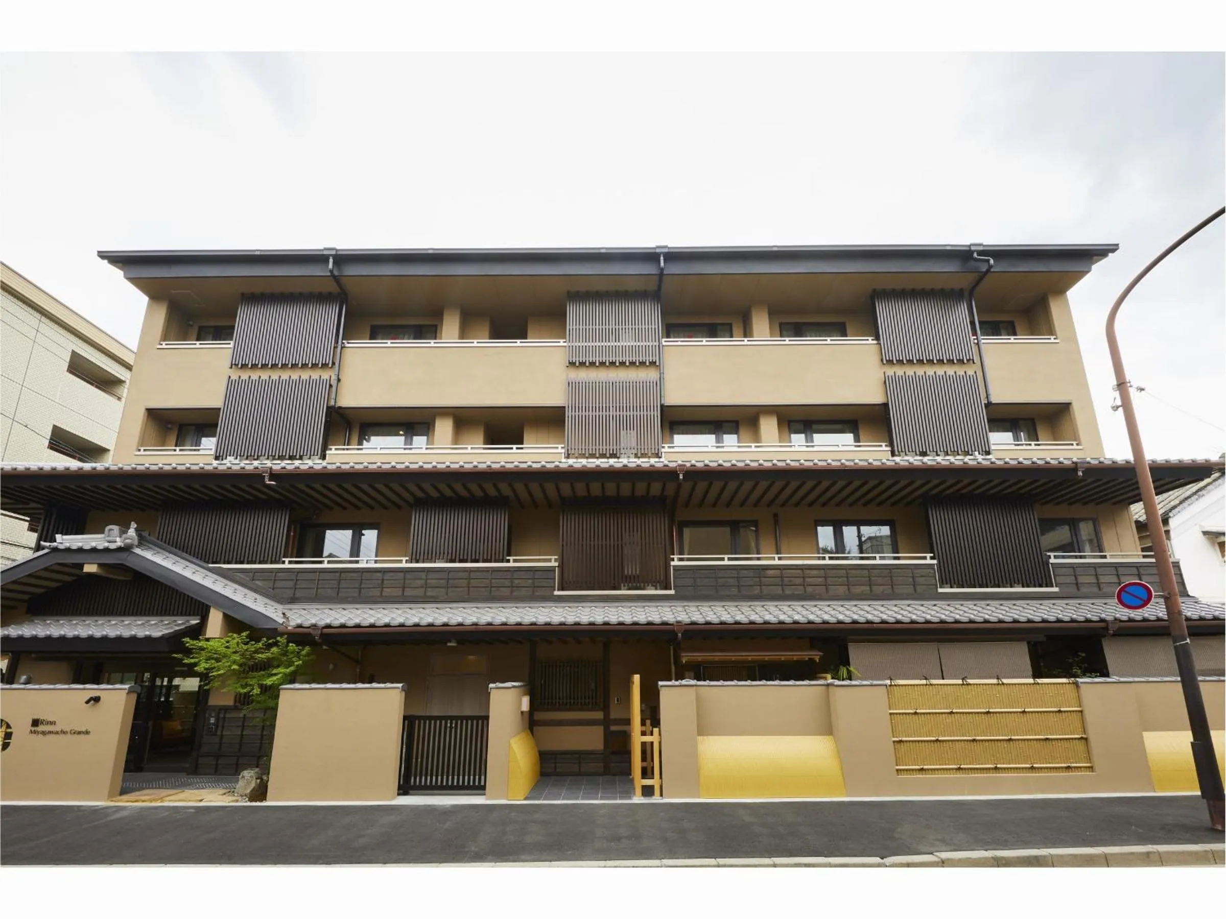 Property building in Rinn Miyagawacho Grande