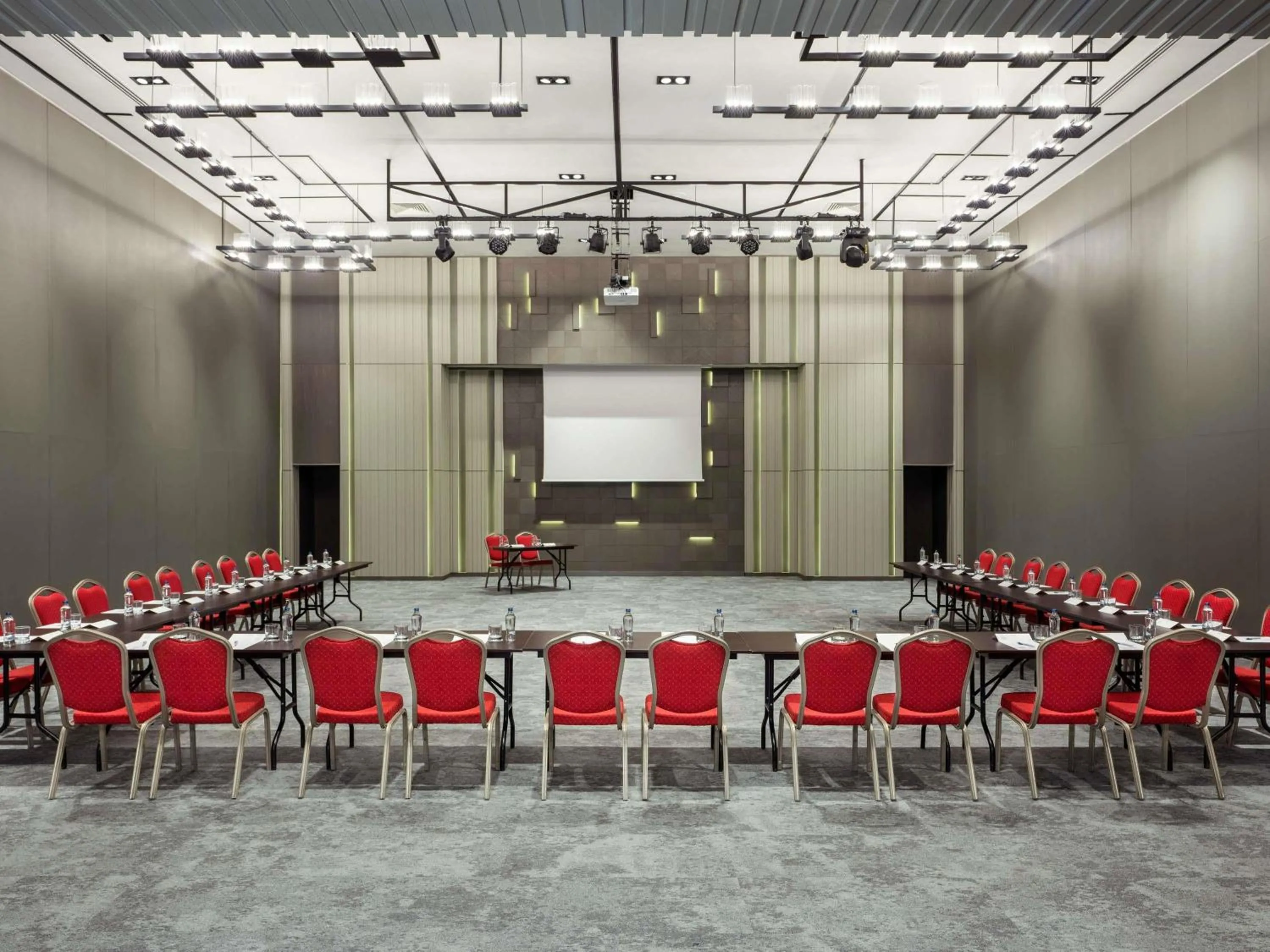 Meeting/conference room in Novotel Trabzon
