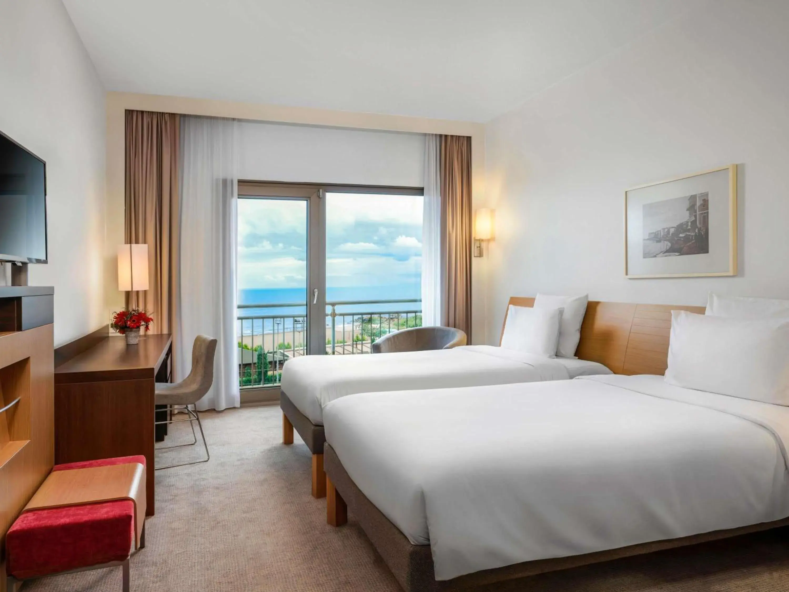 Bedroom, Bed in Novotel Trabzon Bedroom, Bed in Novotel Trabzon